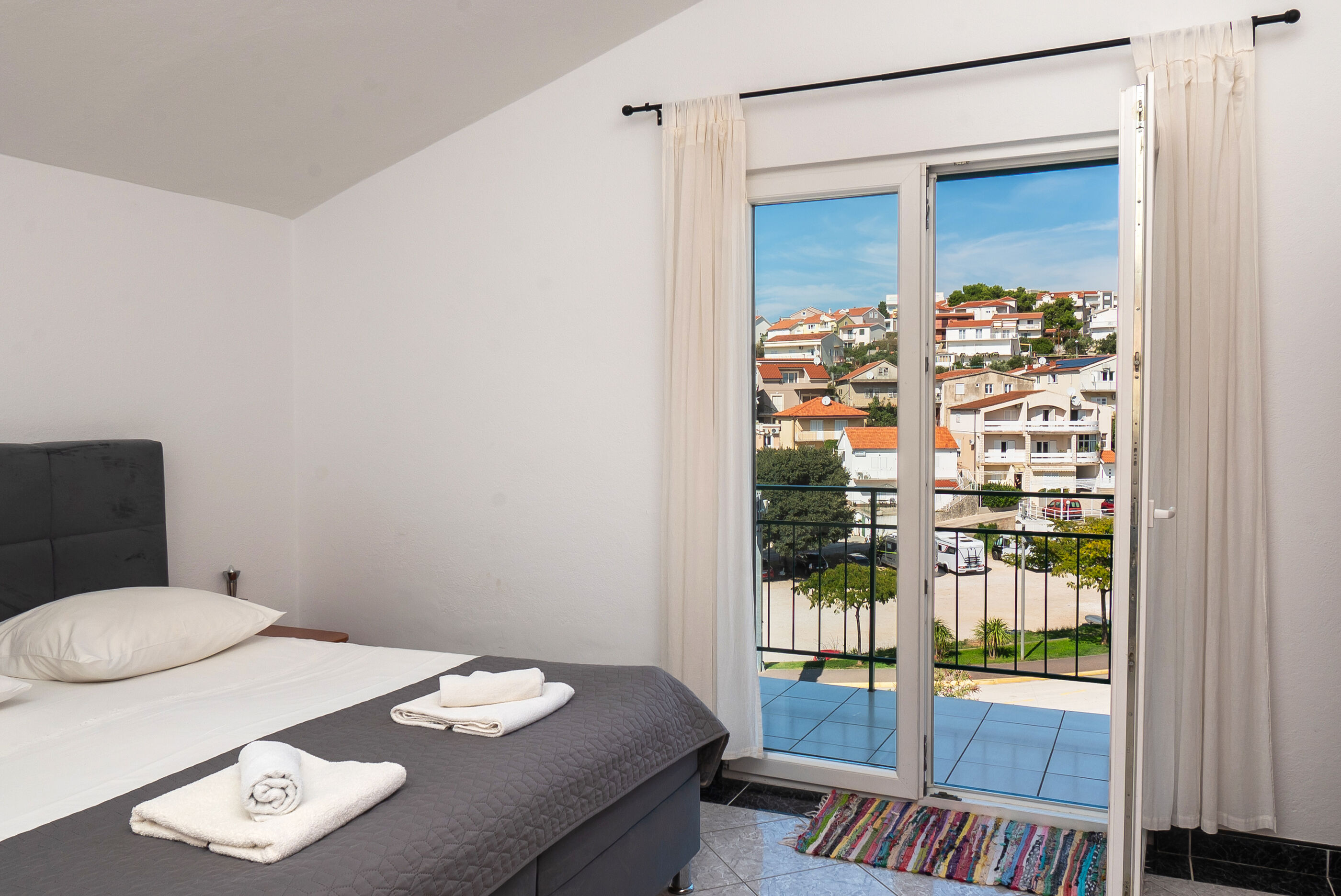 Apartments Polly 49951-A3