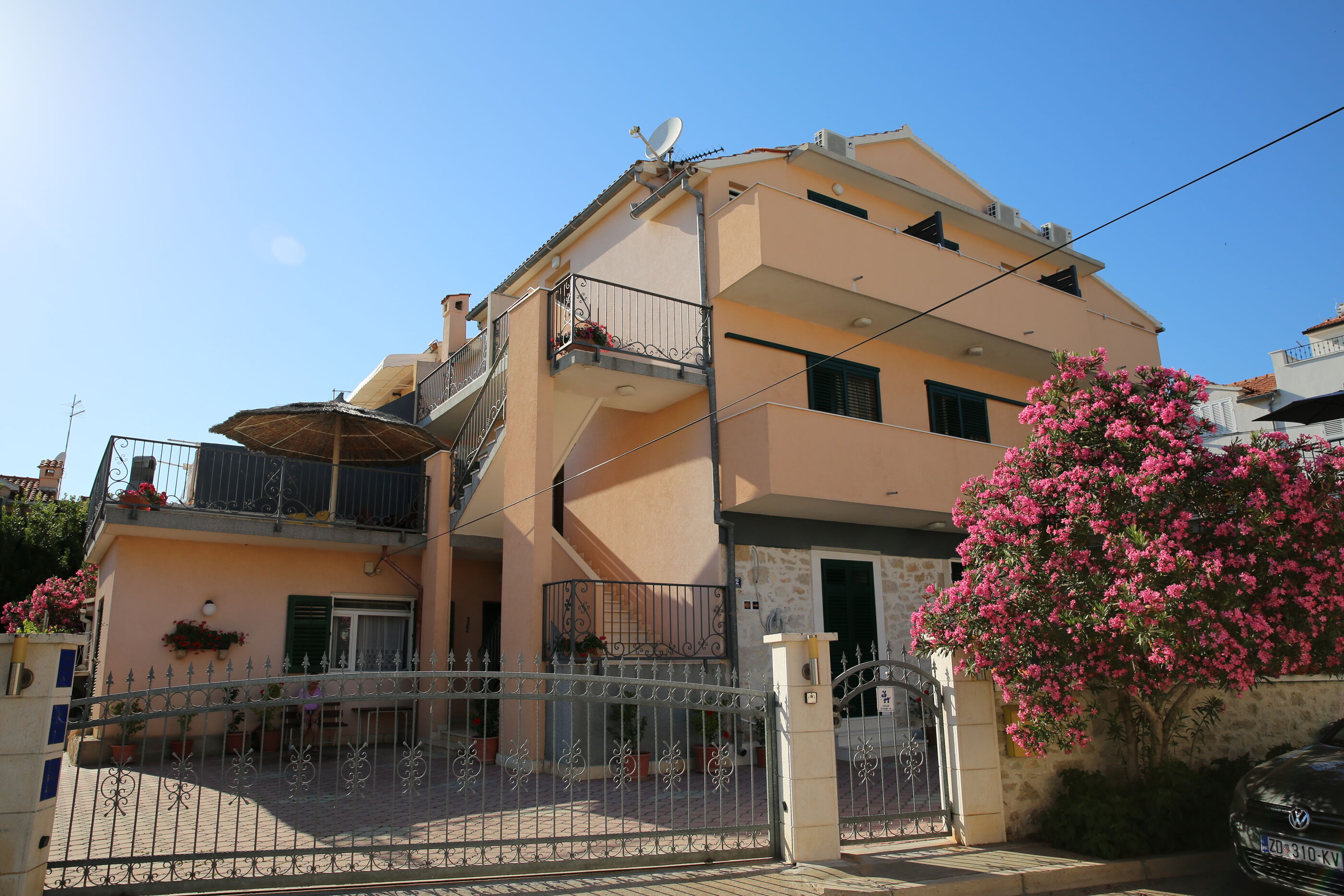 Apartments and Rooms Petar 109371-S8