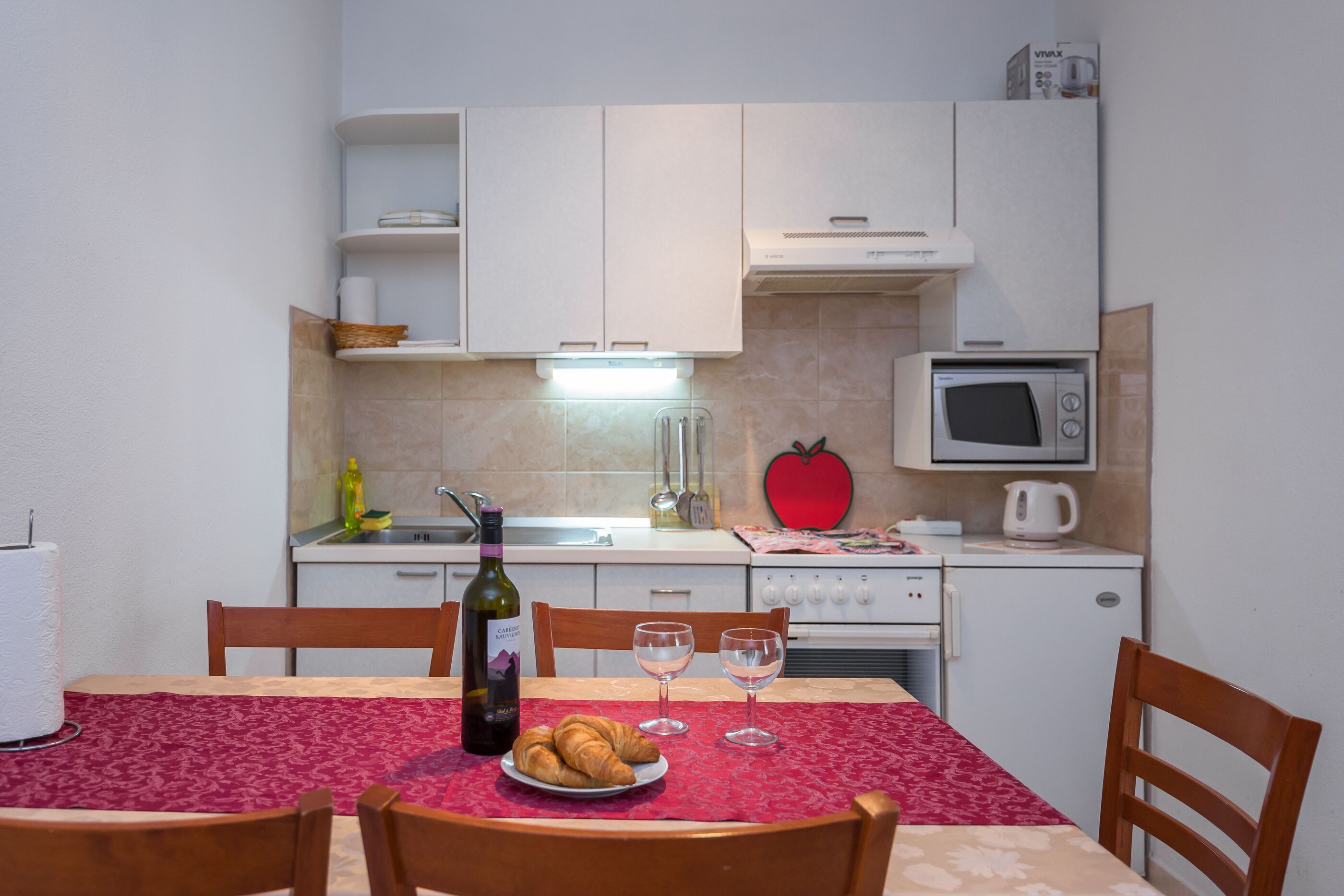 Apartments and Rooms Happiness 112801-A2