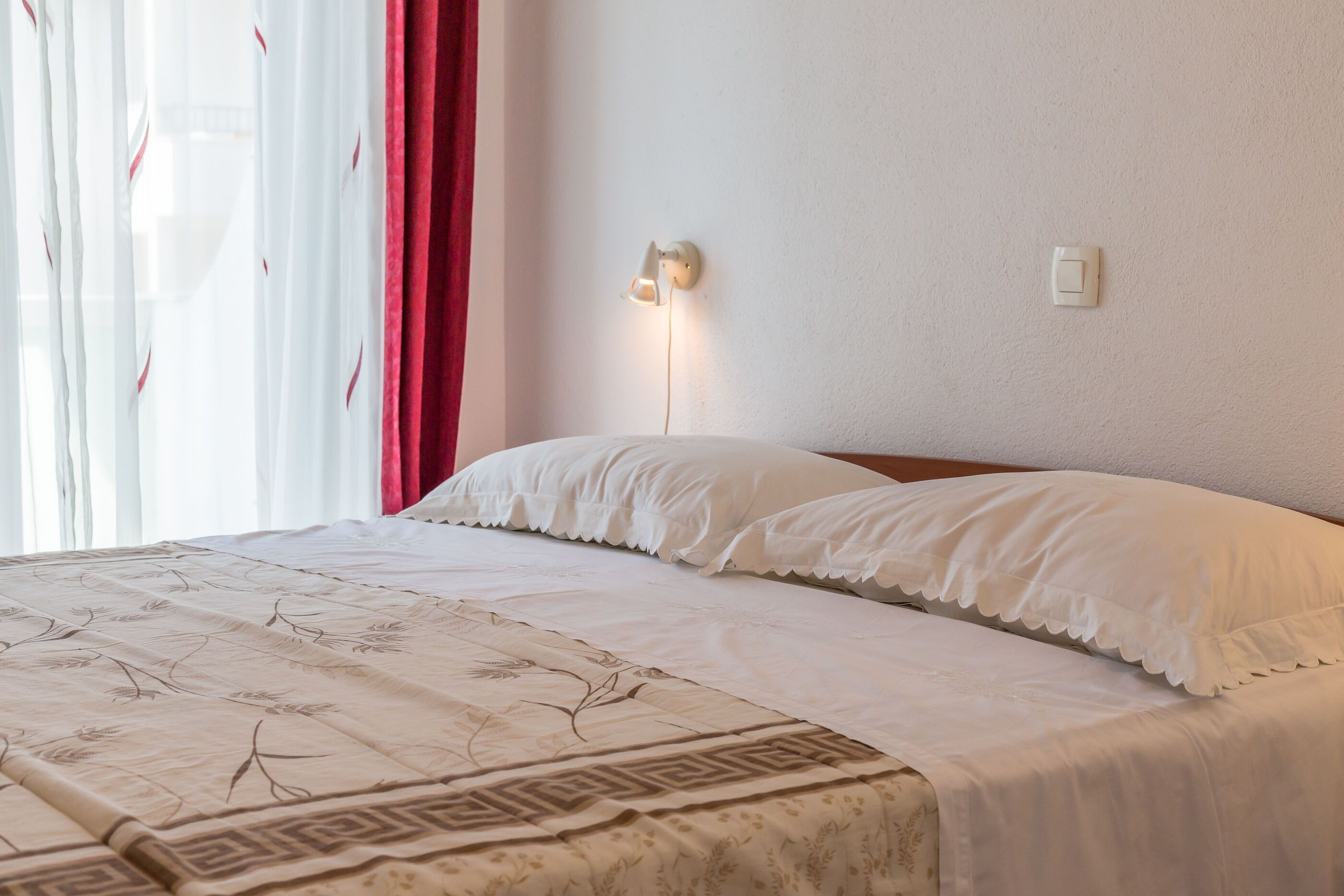 Apartments and Rooms Happiness 112801-A2