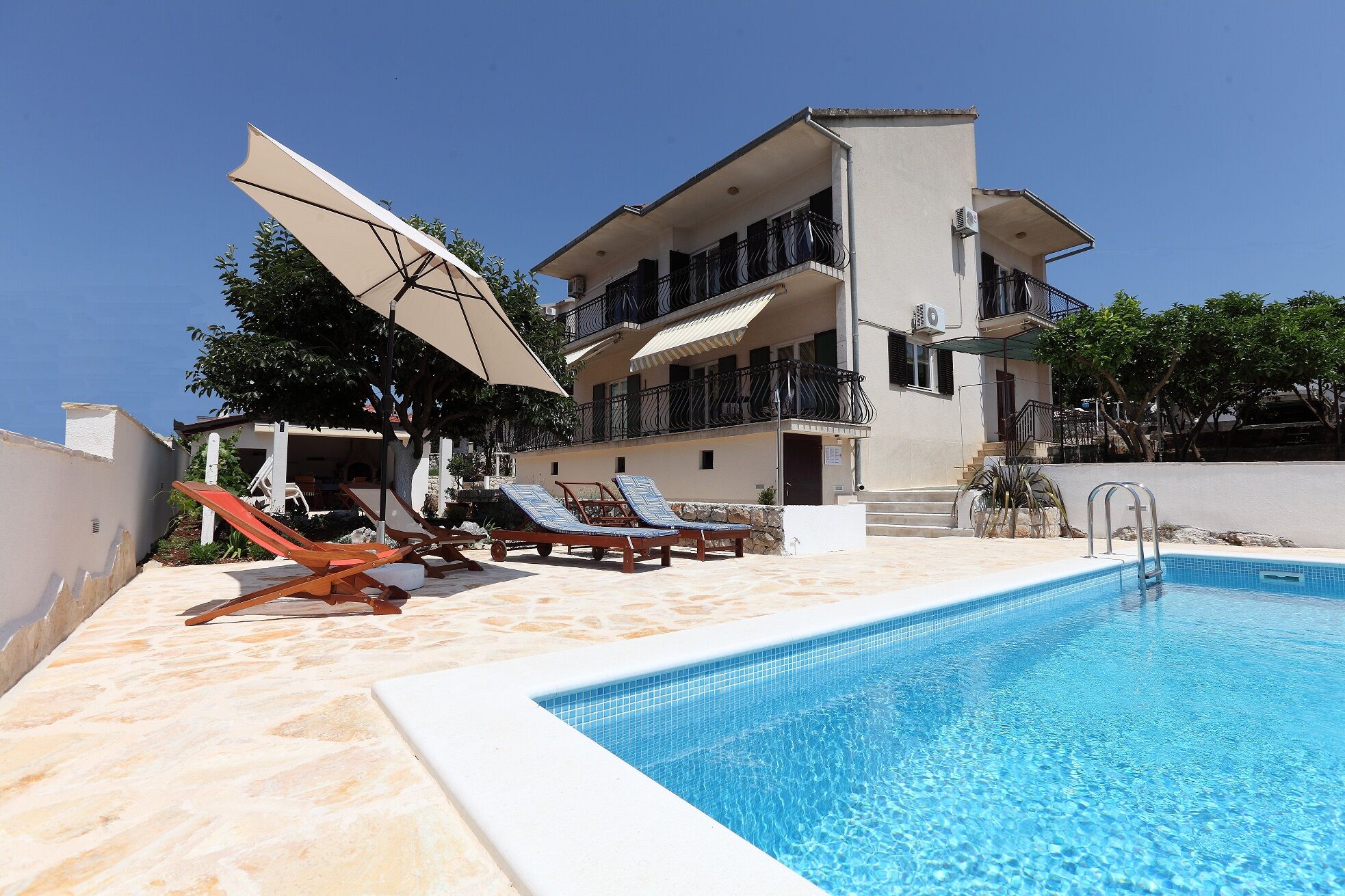 House Mrčela 200m from beach 114881-K1