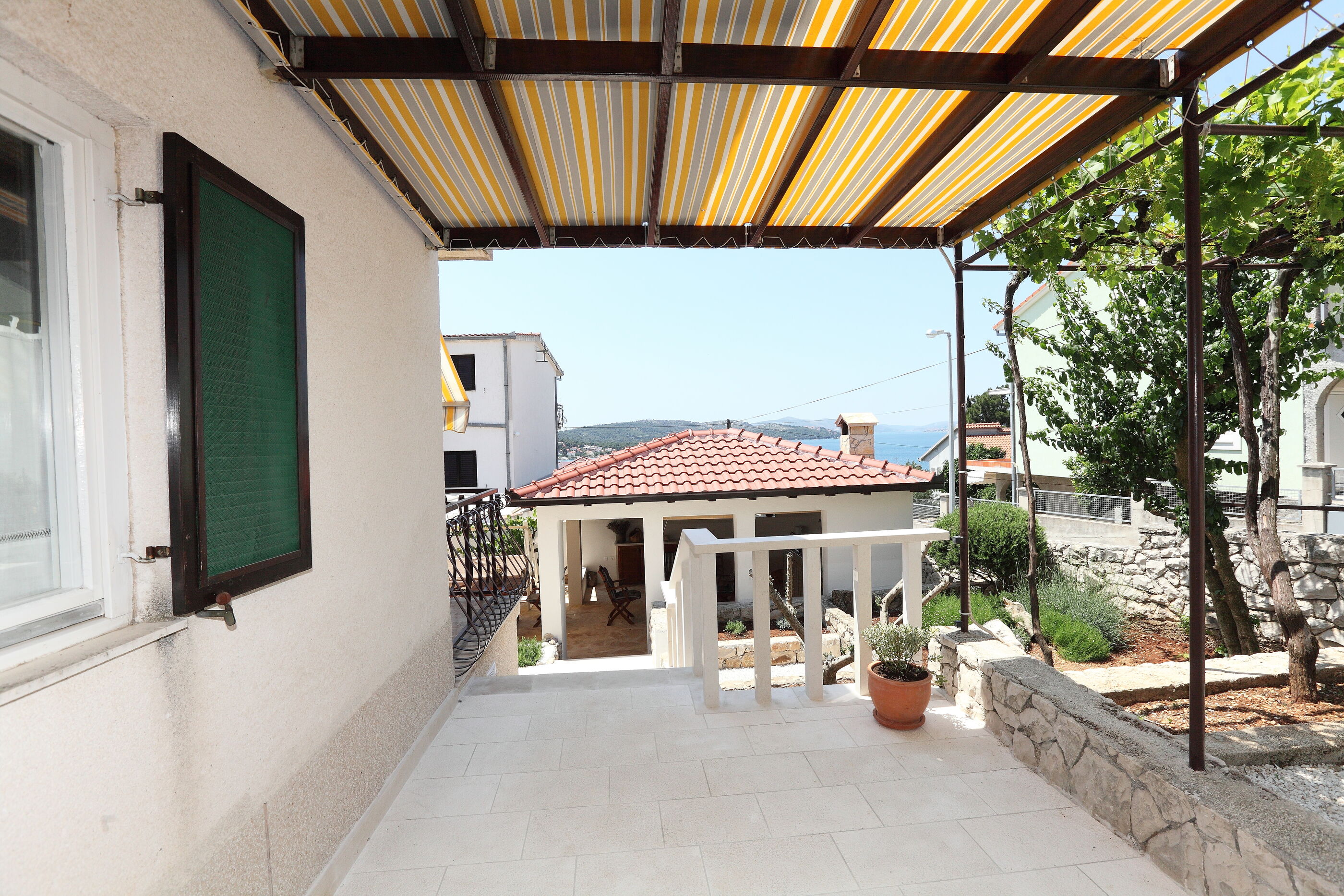 House Mrčela 200m from beach 114881-K1