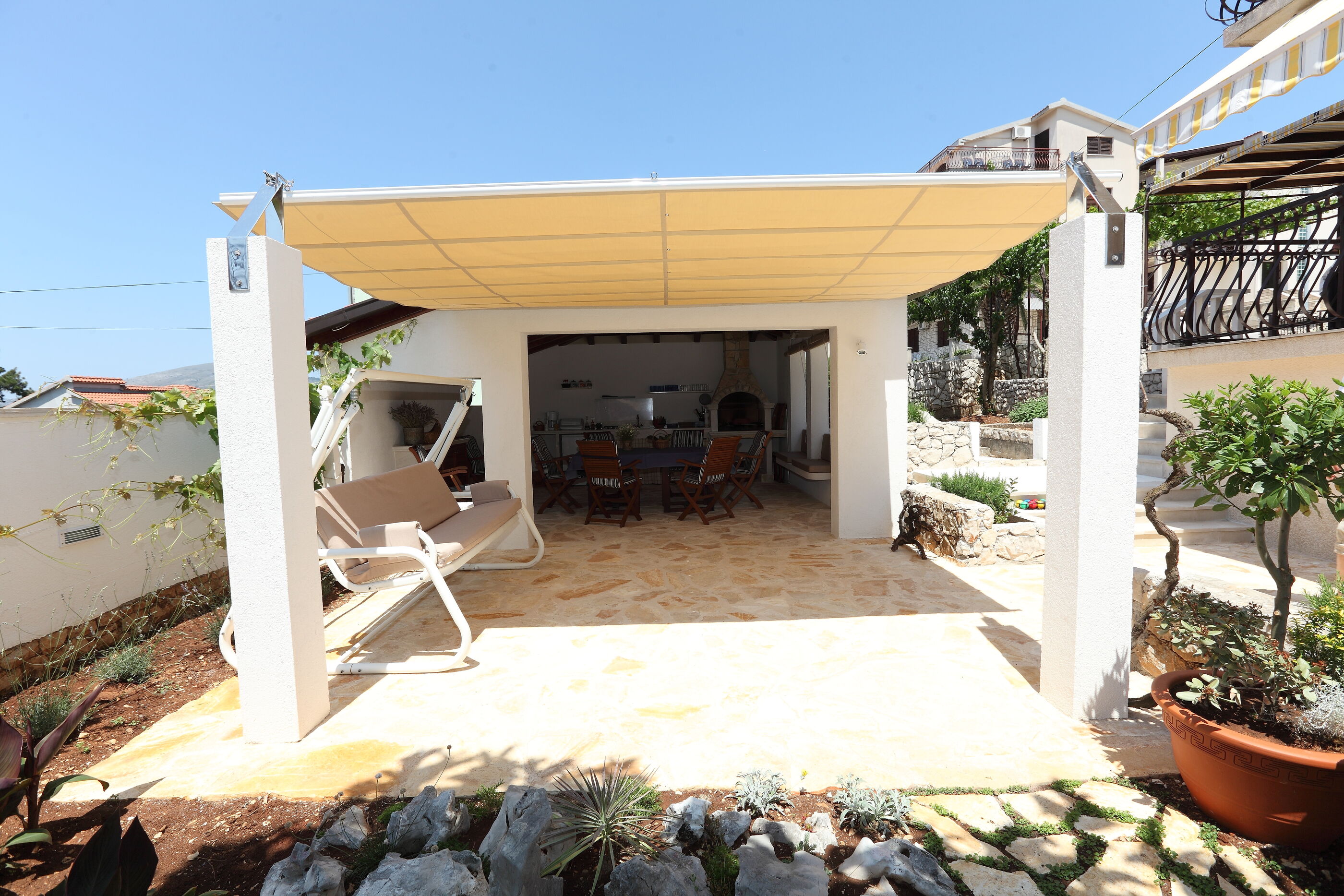 House Mrčela 200m from beach 114881-K1