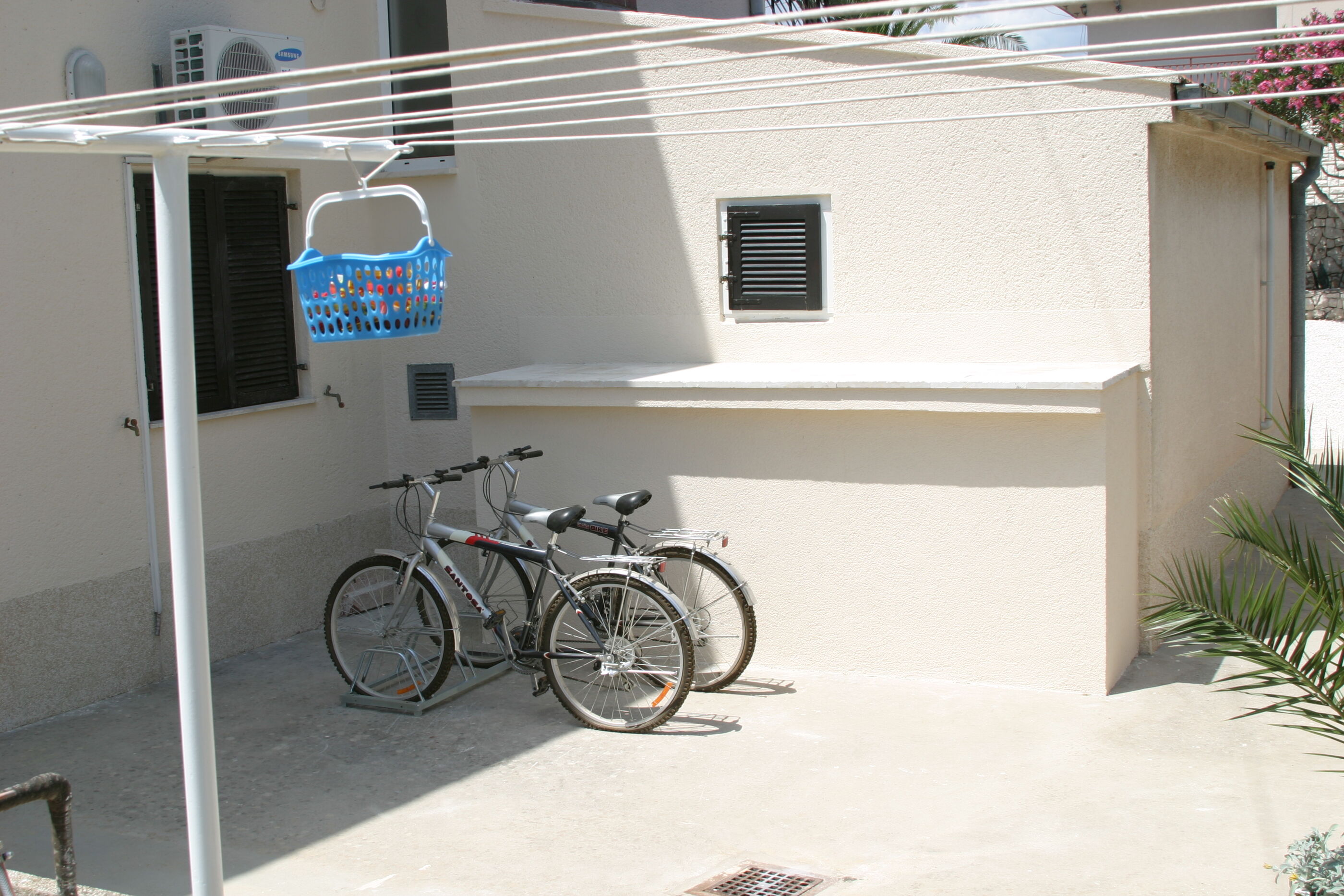 House Mrčela 200m from beach 114881-K1