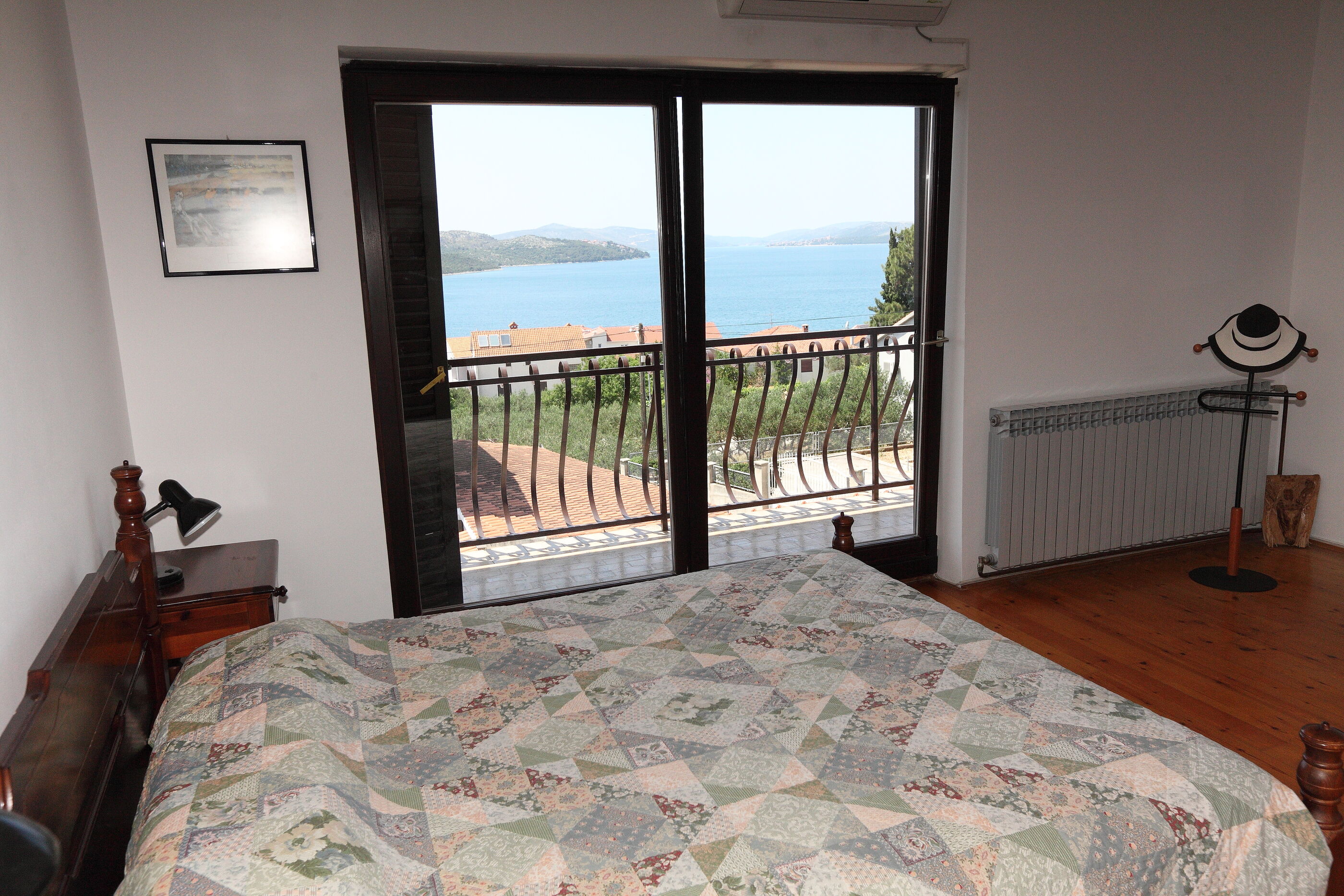 House Mrčela 200m from beach 114881-K1