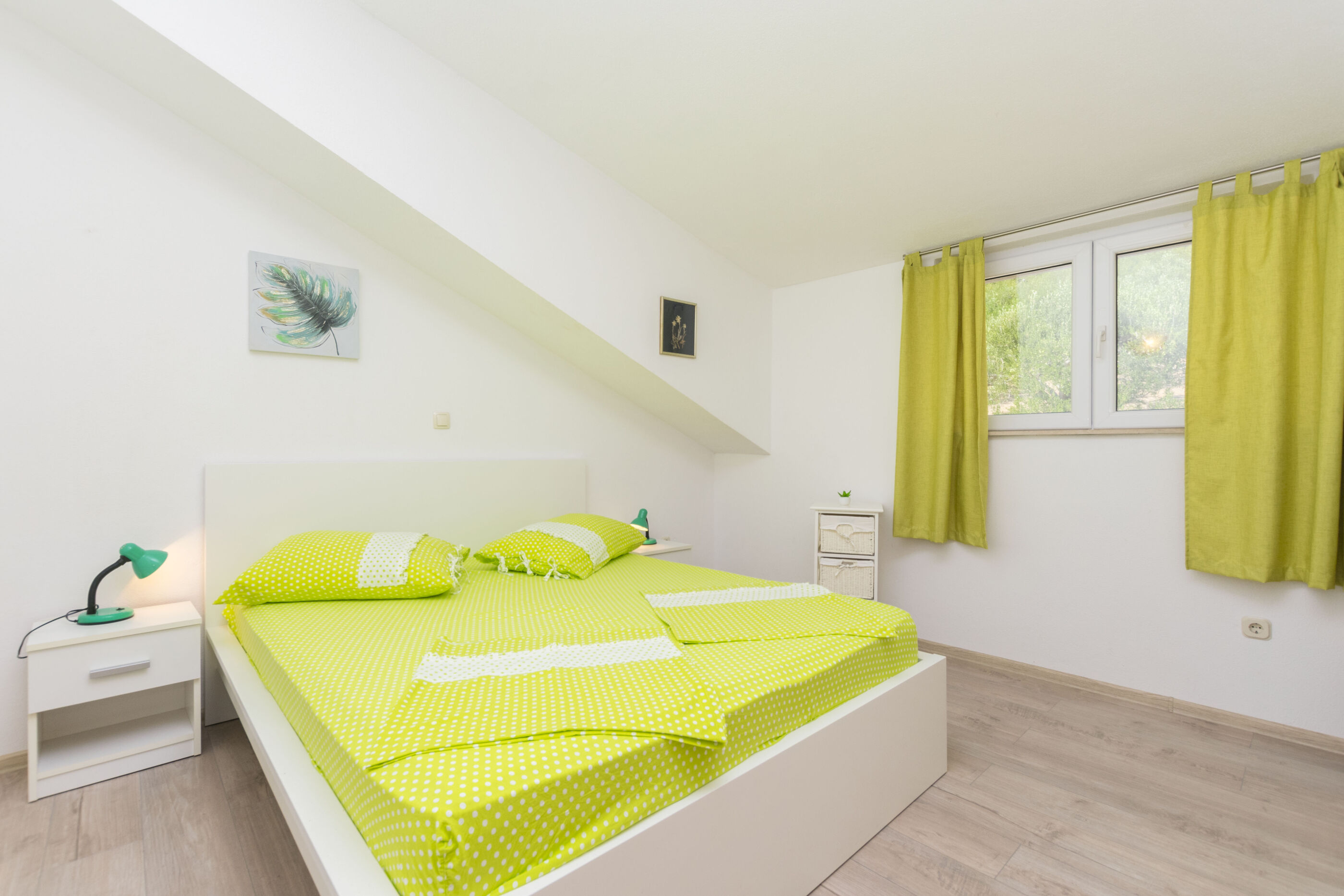 Apartments Dragana 15411-A3