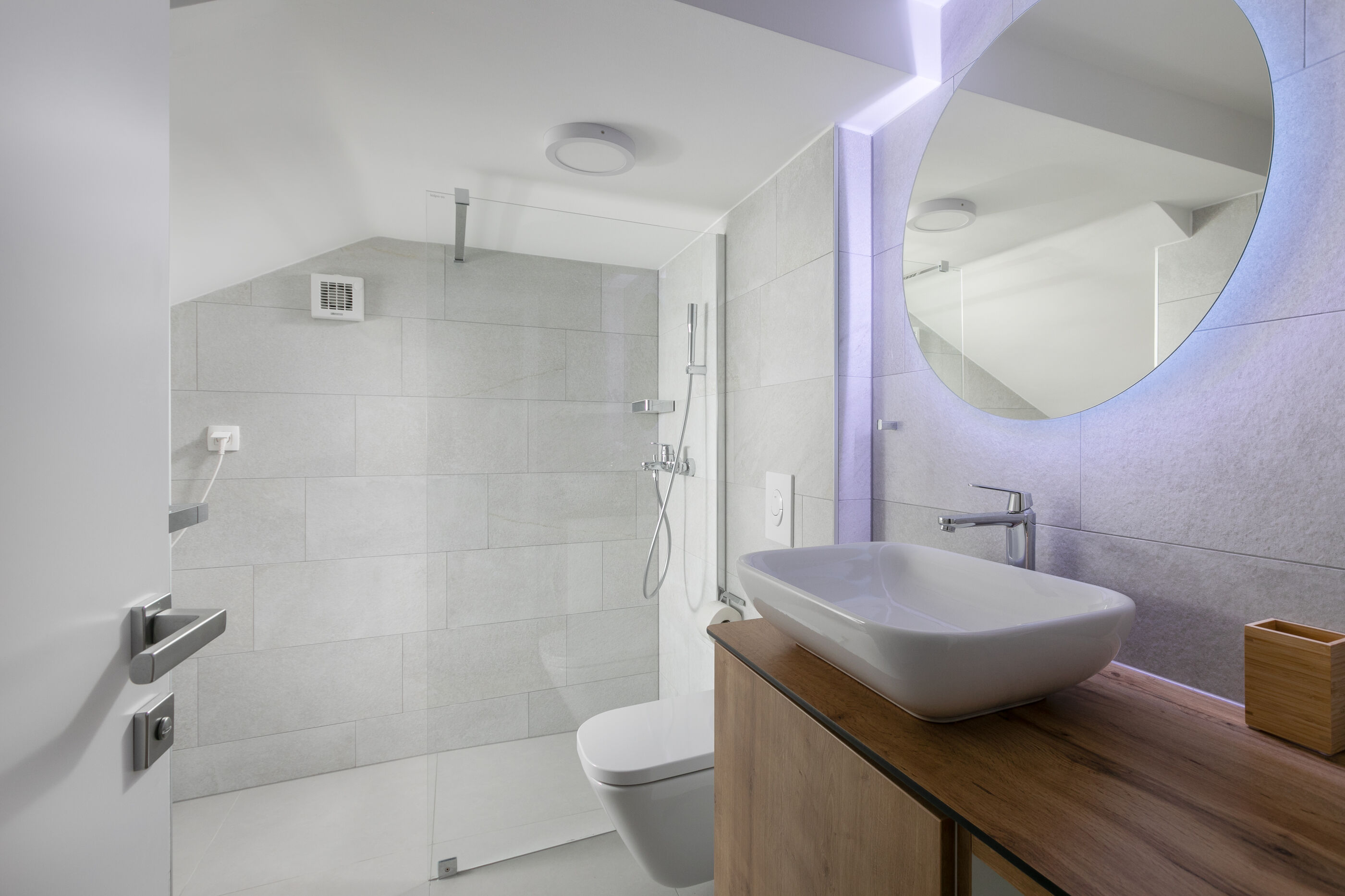 Apartments Villa Mt Brela 114911-A1