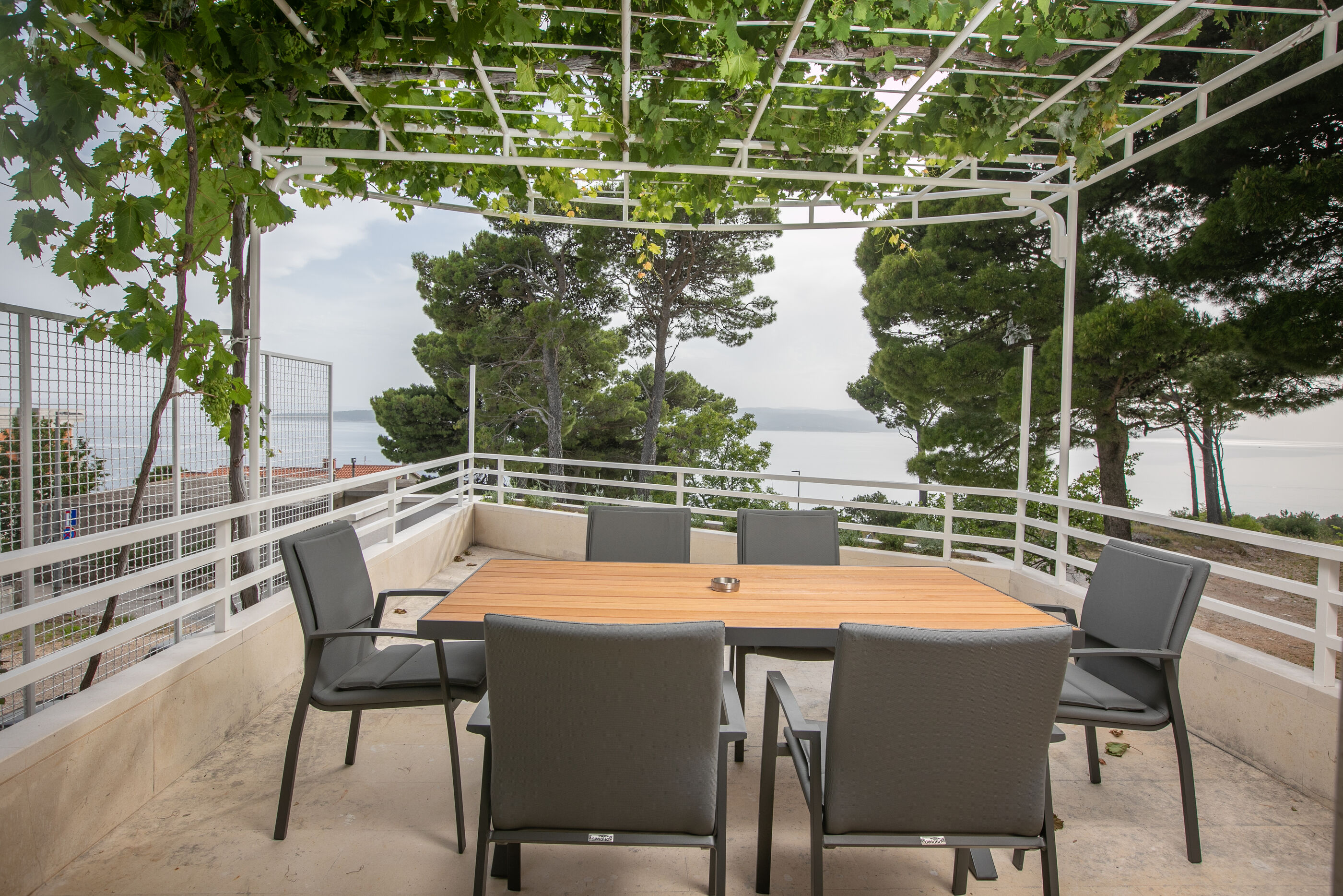Apartments Villa Mt Brela 114911-A1