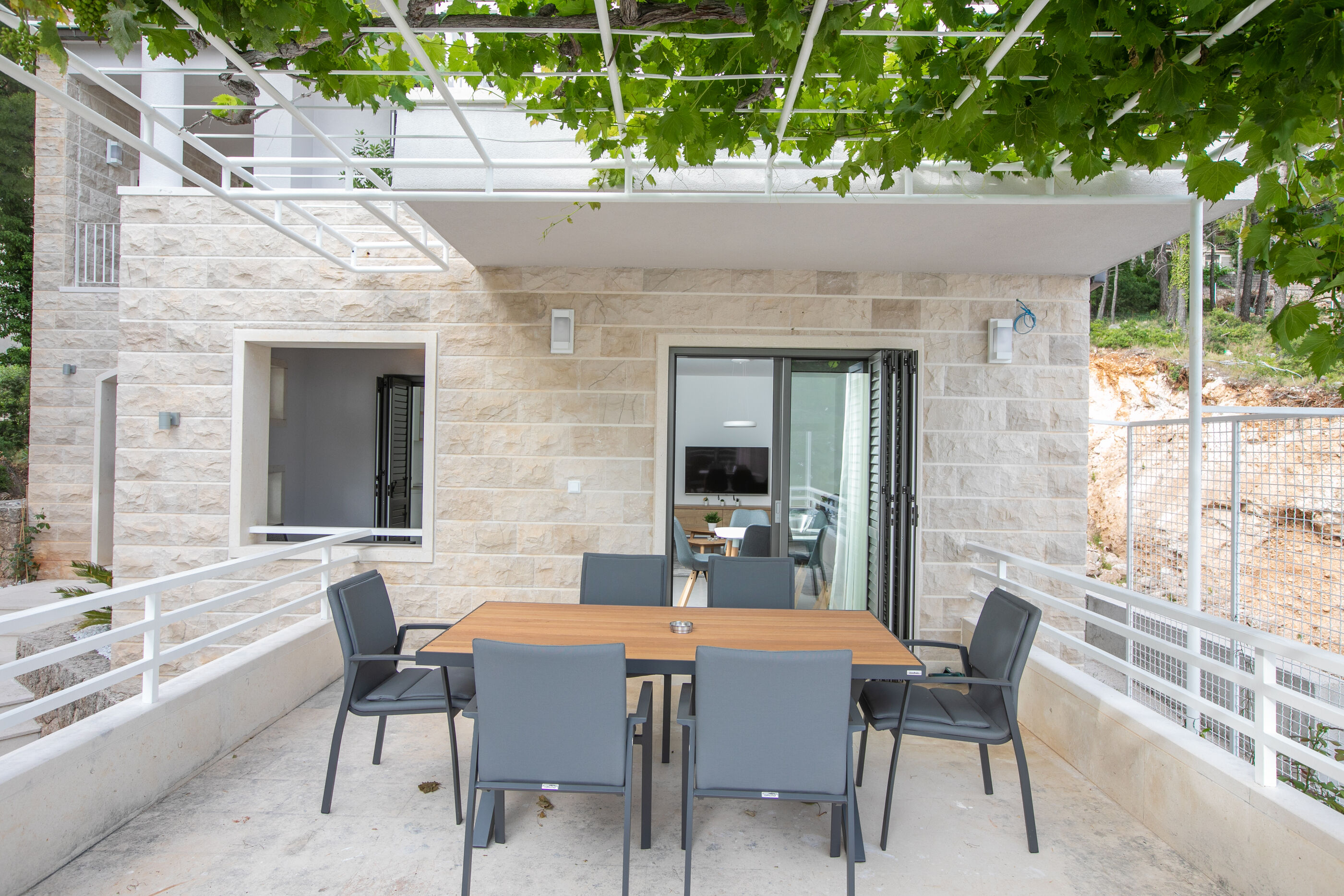 Apartments Villa Mt Brela 114911-A1