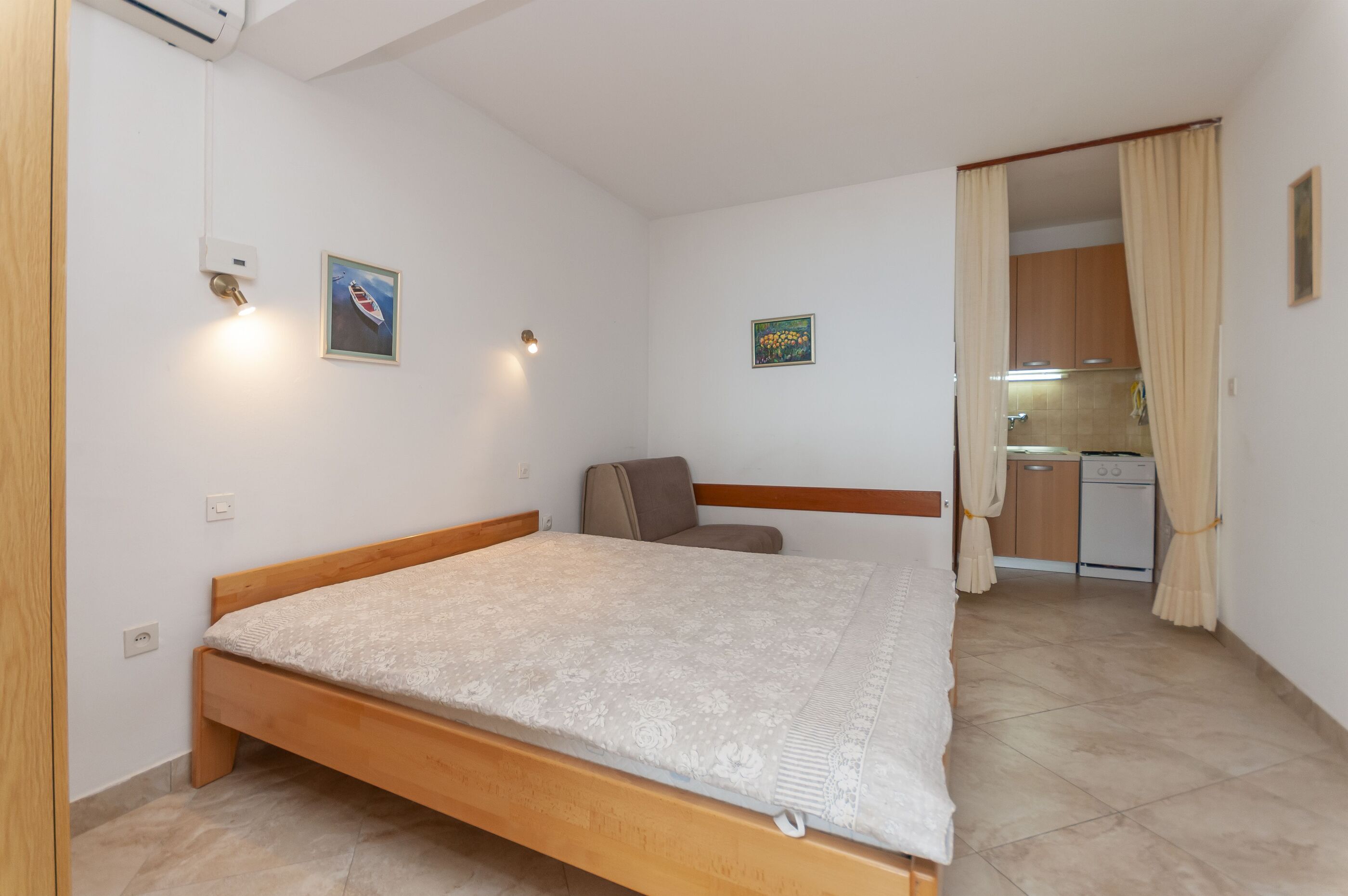 Apartments Niko 10398-A1