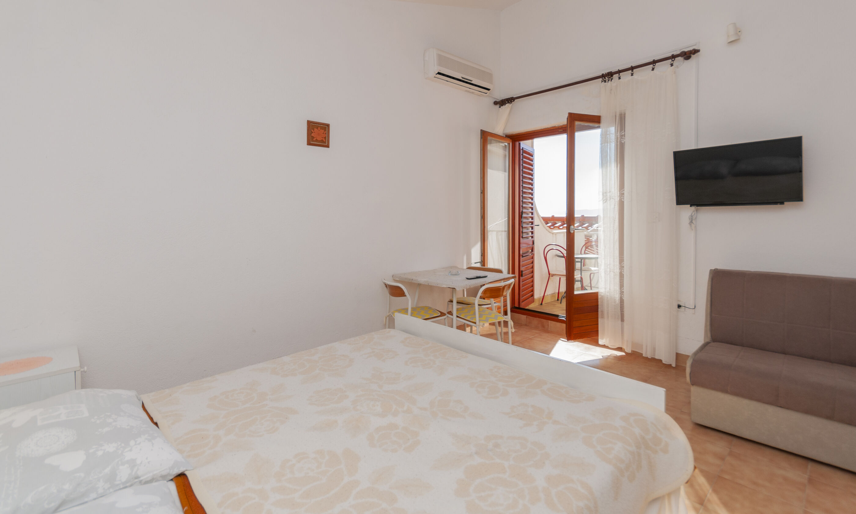 Apartments Niko 10398-A3