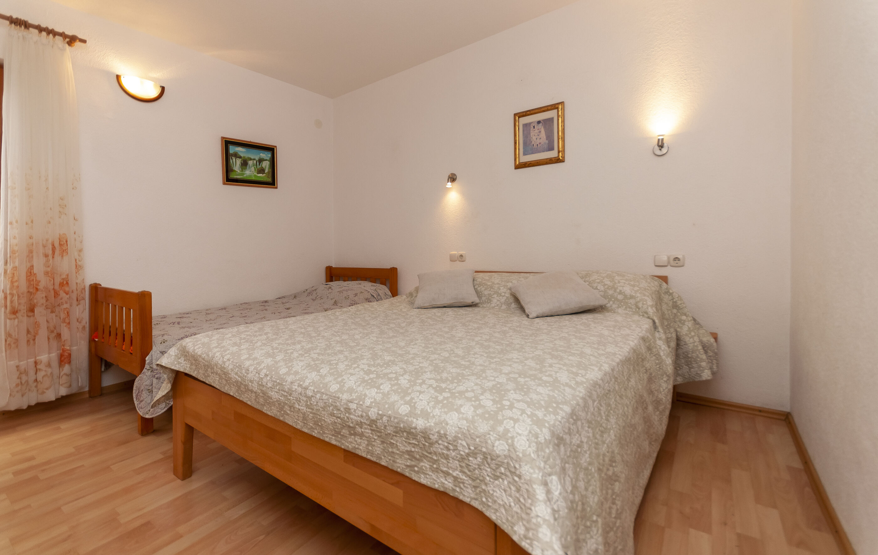 Apartments Niko 10398-A5