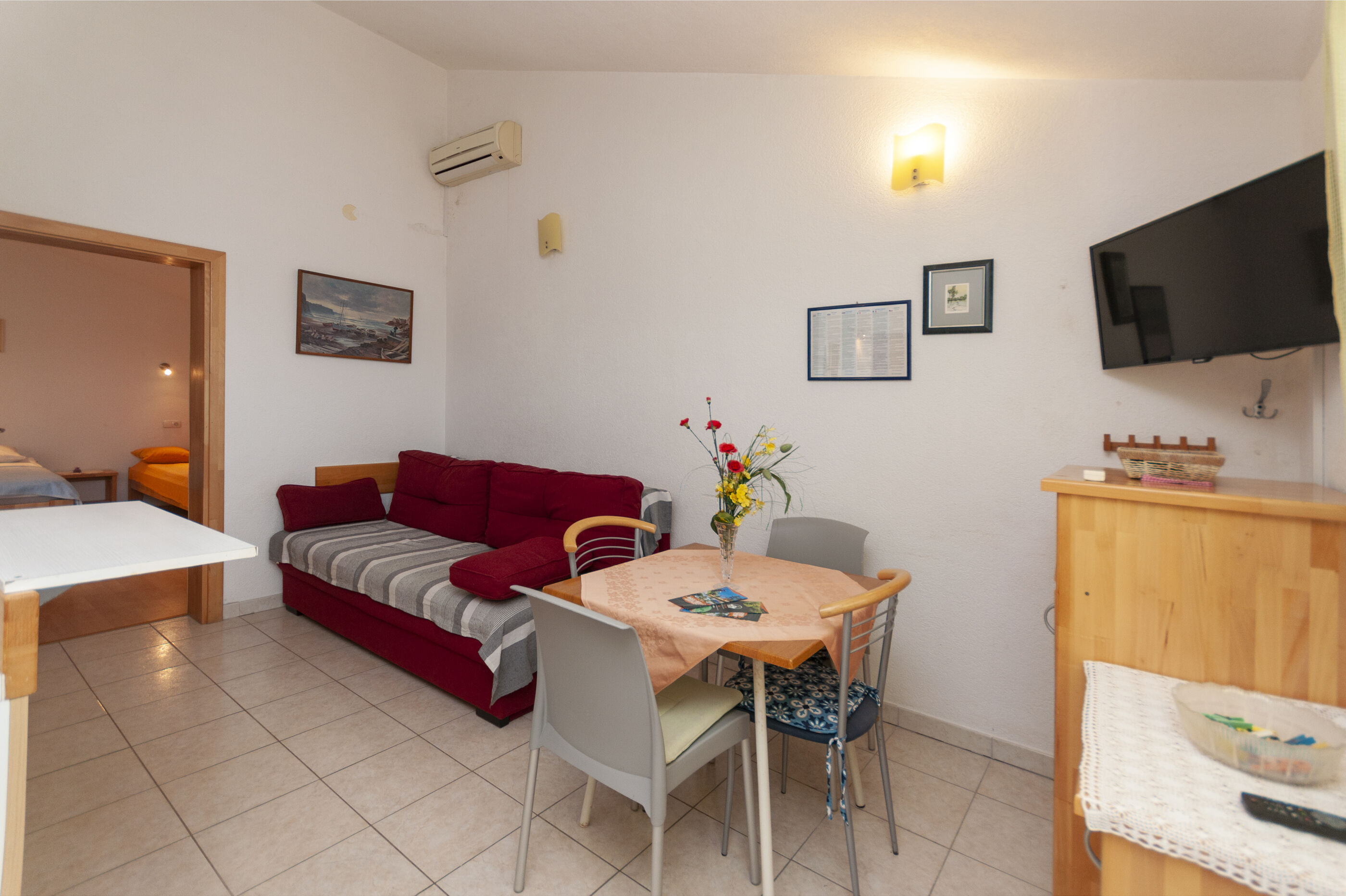 Apartments Niko 10398-A6