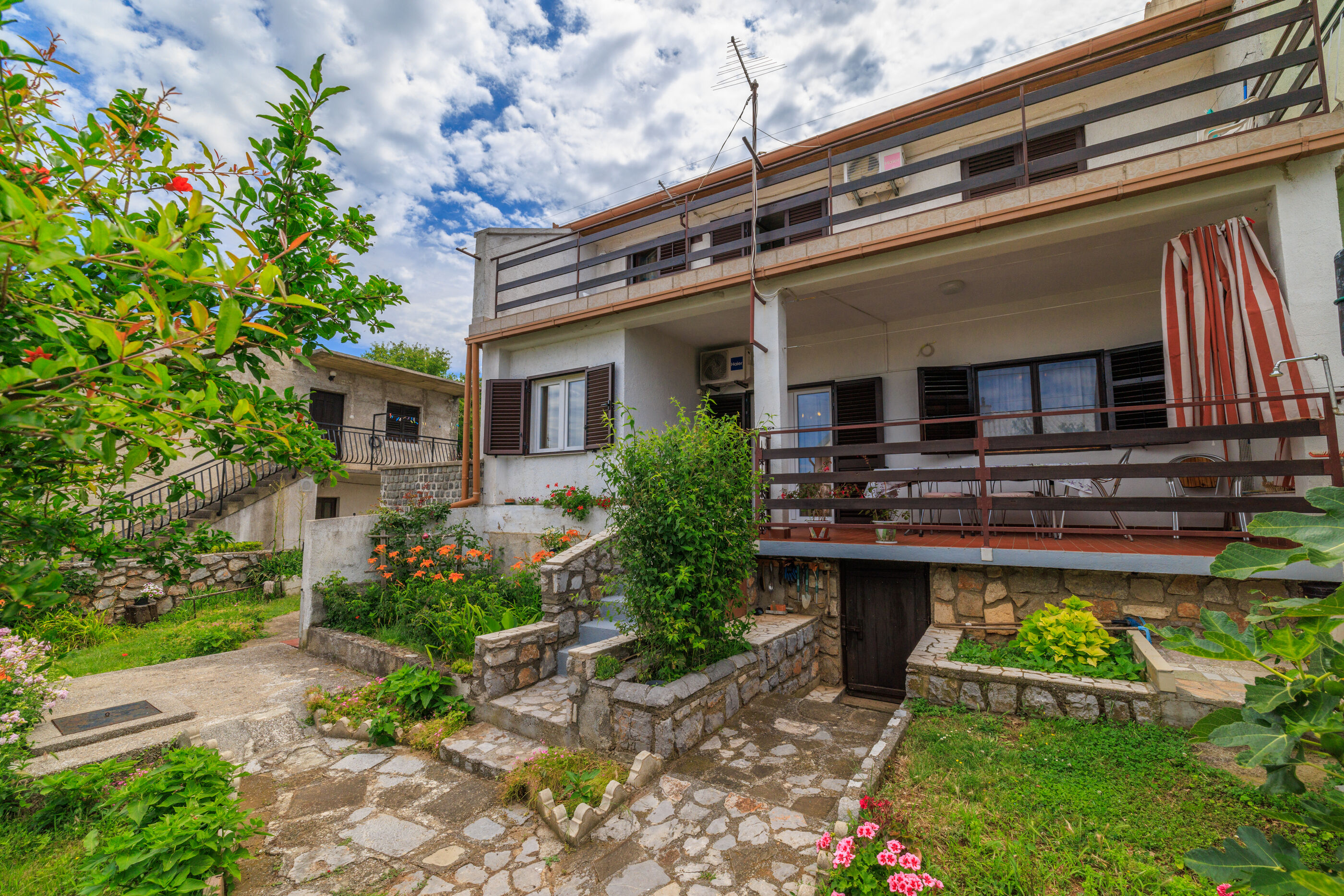 Apartments Zvonimir 60421-A1