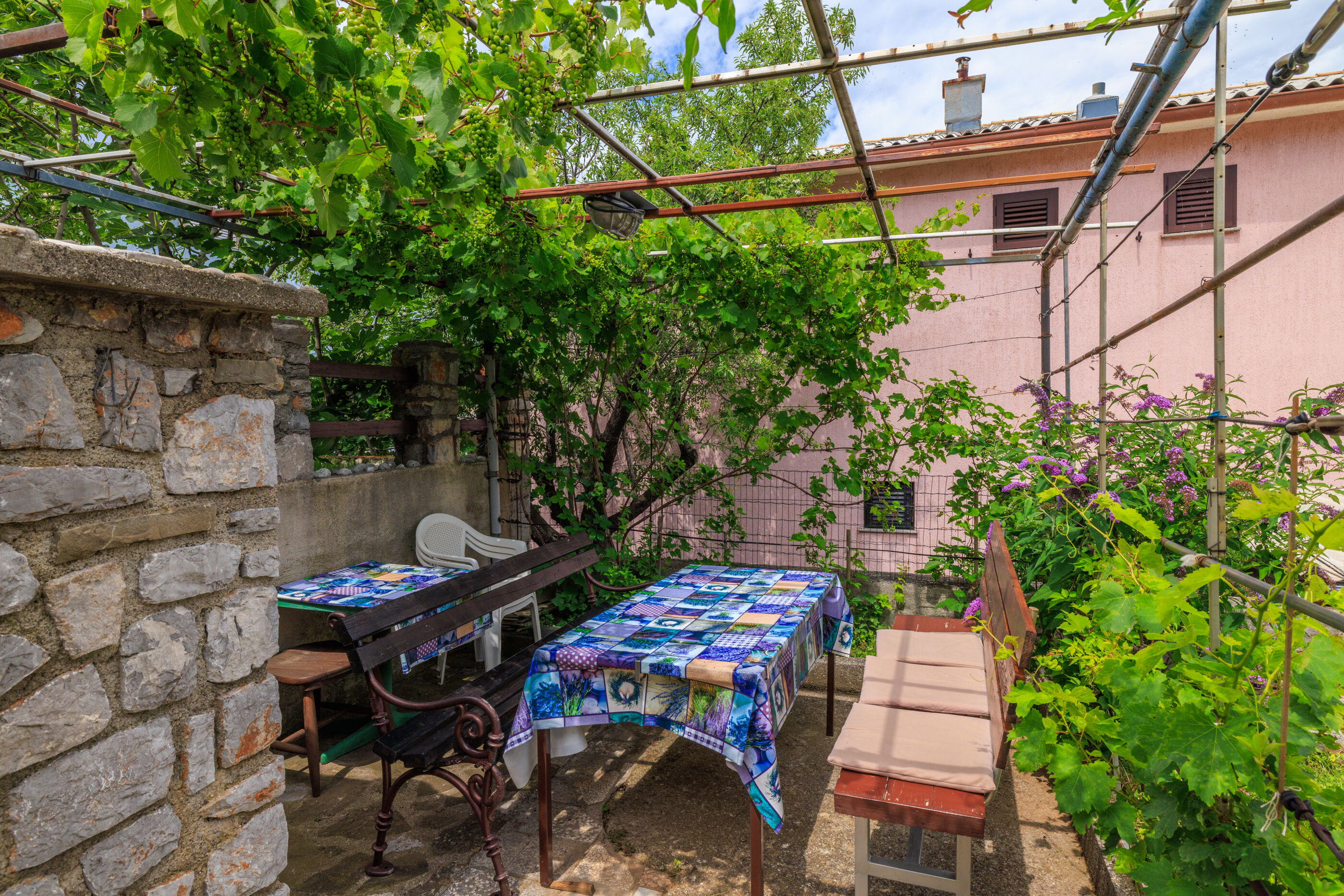 Apartments Zvonimir 60421-A1