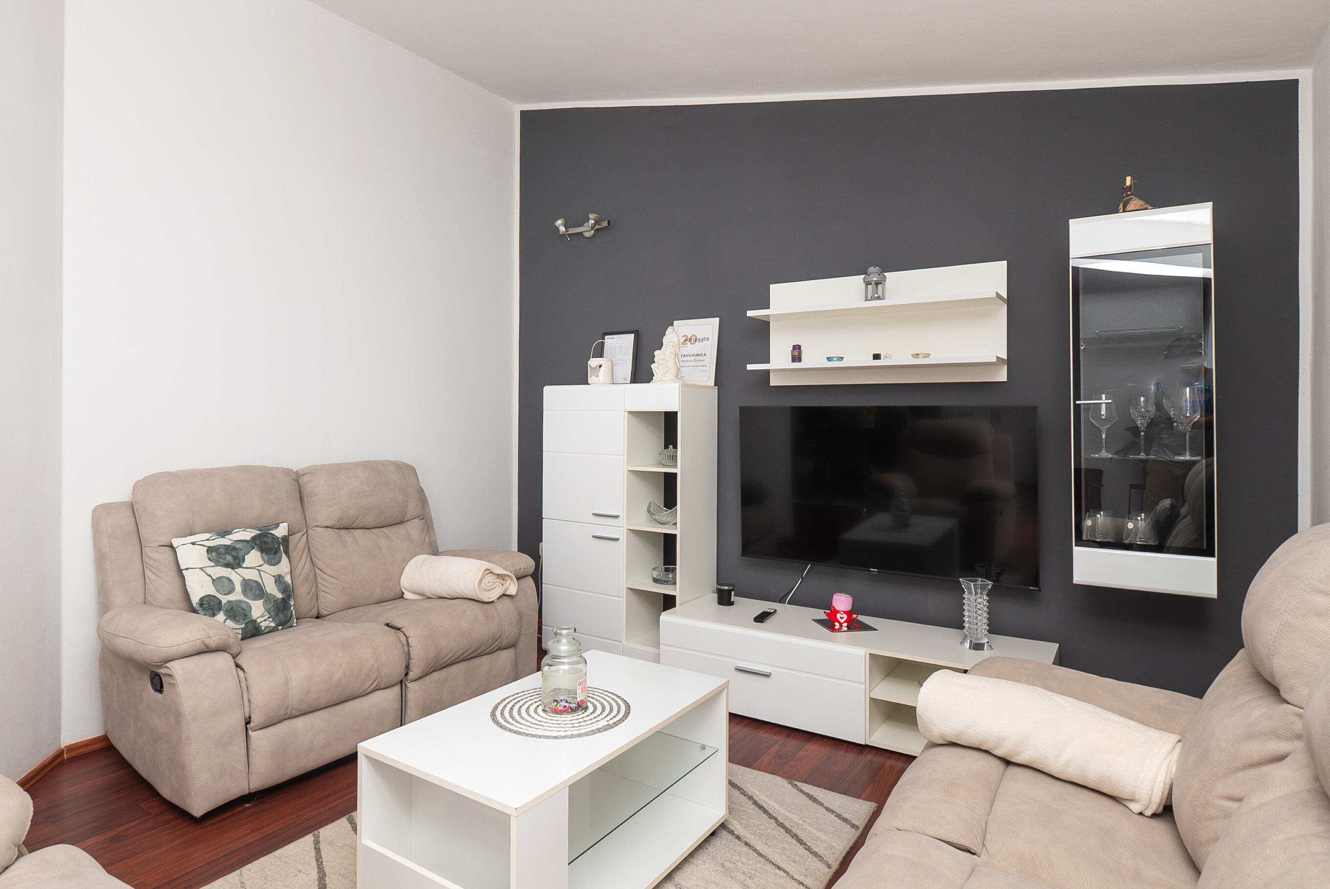 Apartments Živana 40279-A3