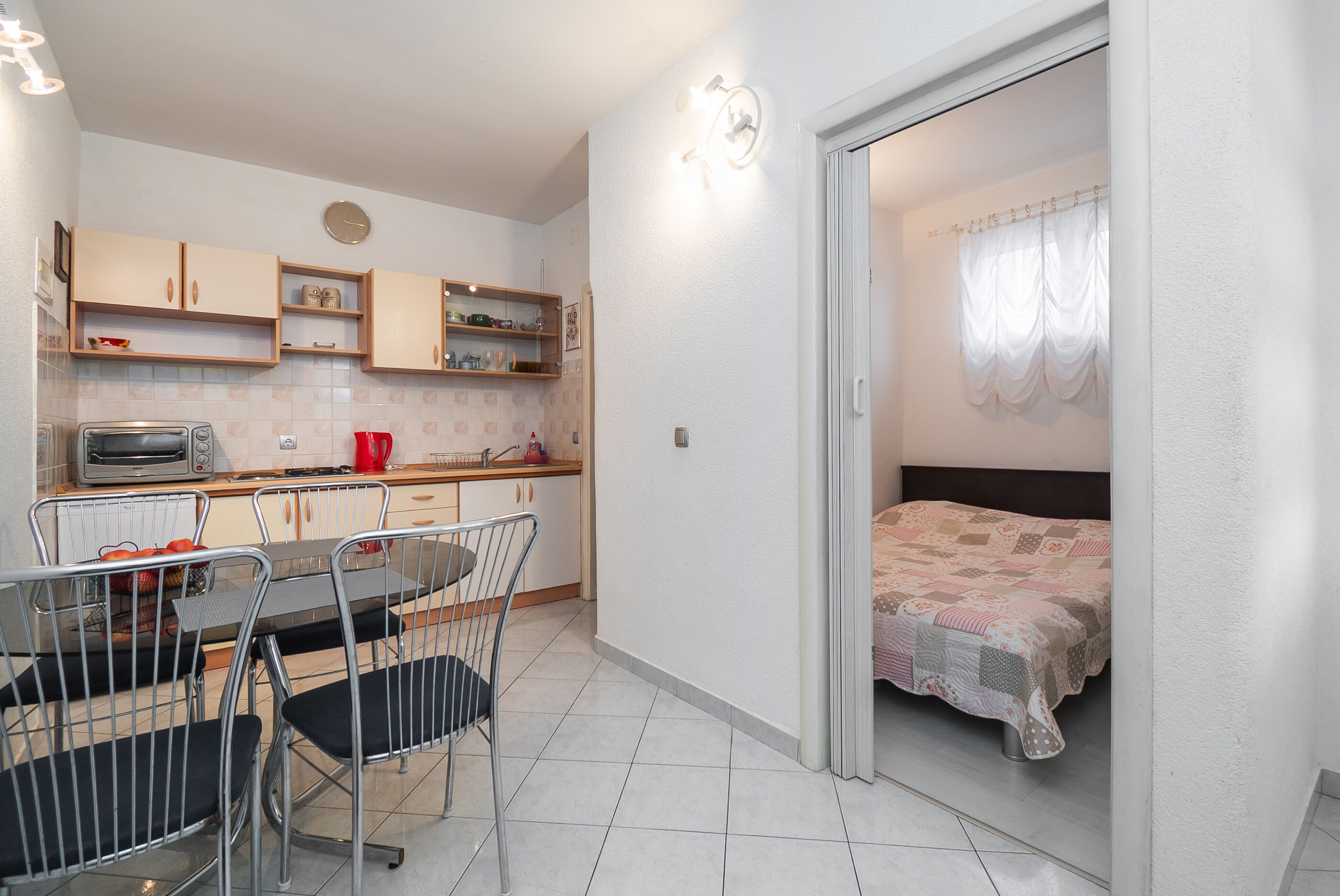 Apartment and Rooms Radojka 40963-A1