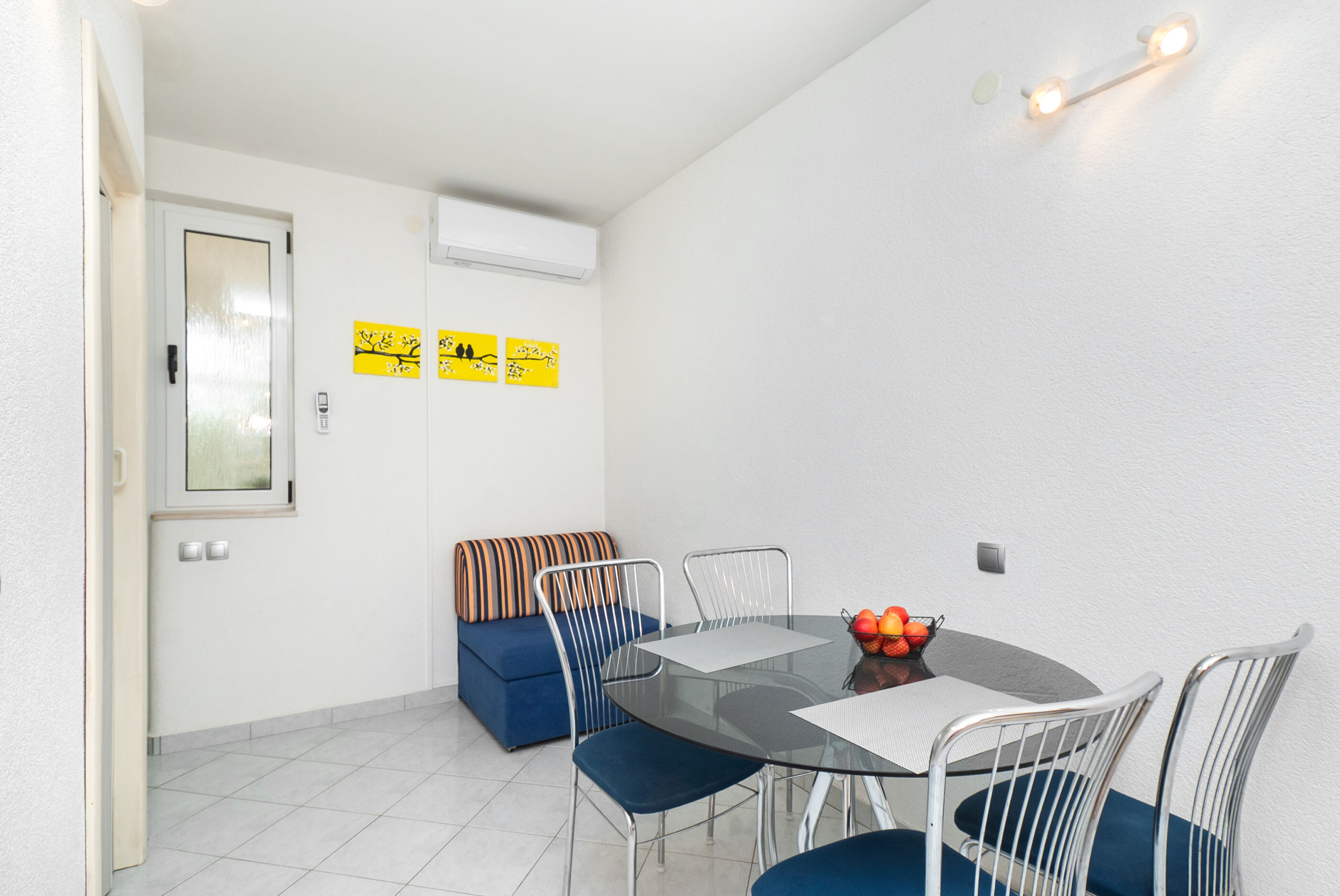 Apartment and Rooms Radojka 40963-A1