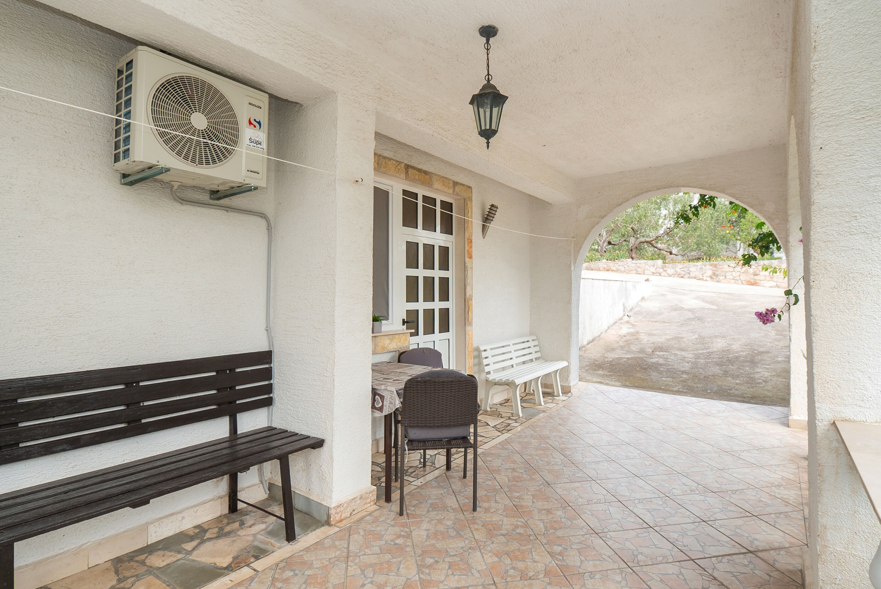 Apartment and Rooms Radojka 40963-A1