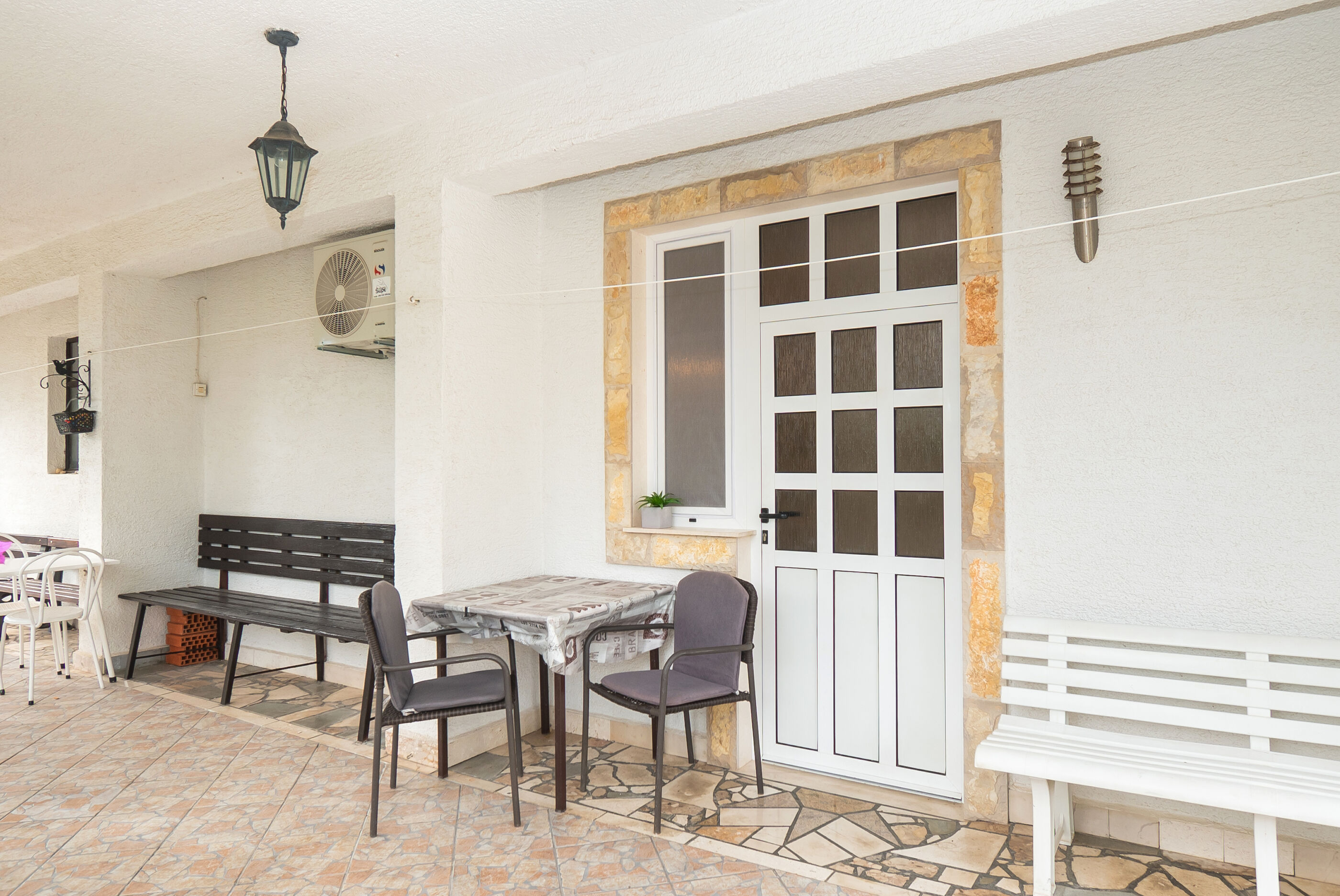 Apartment and Rooms Radojka 40963-A1