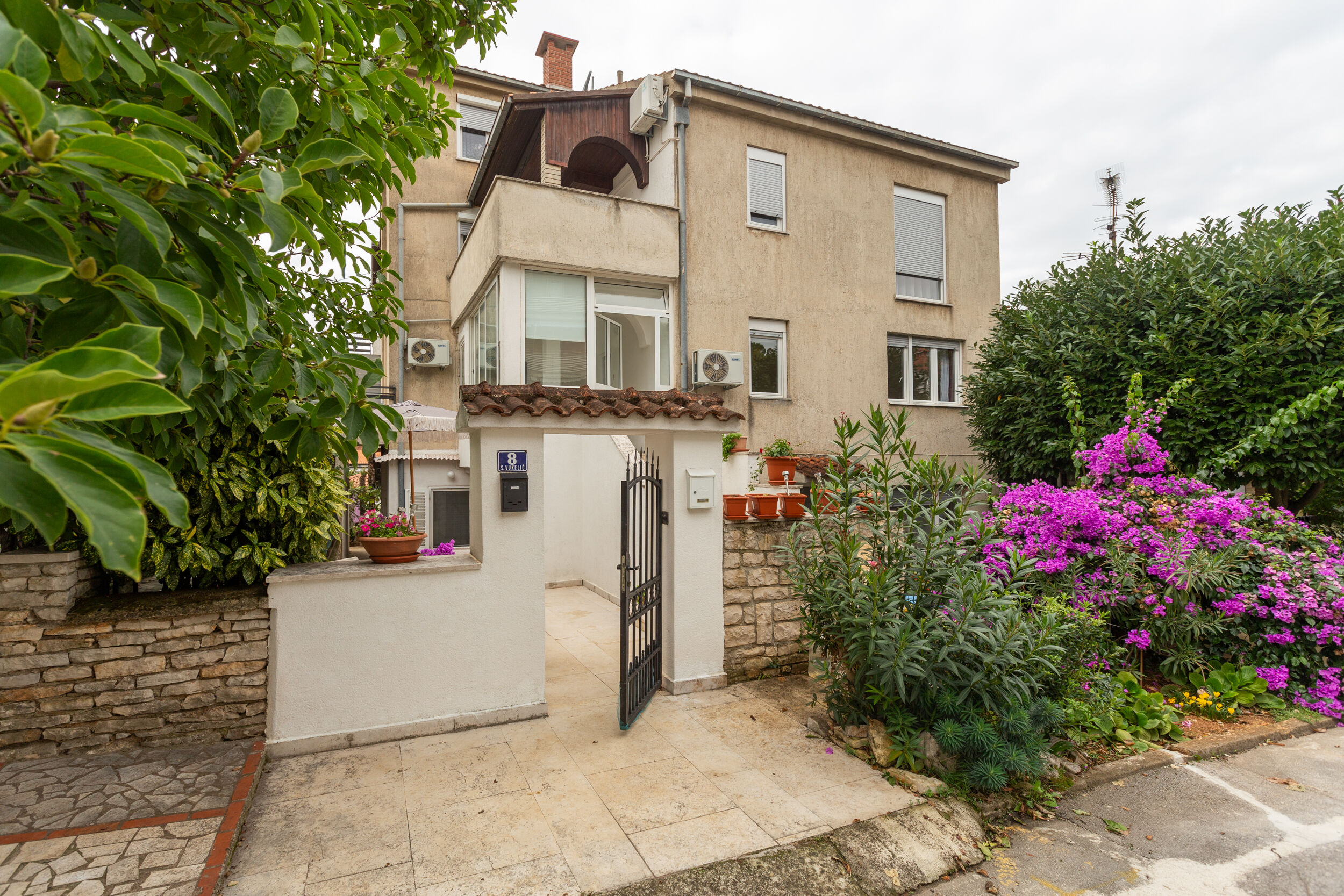 Apartment Enny 2 11467-A1