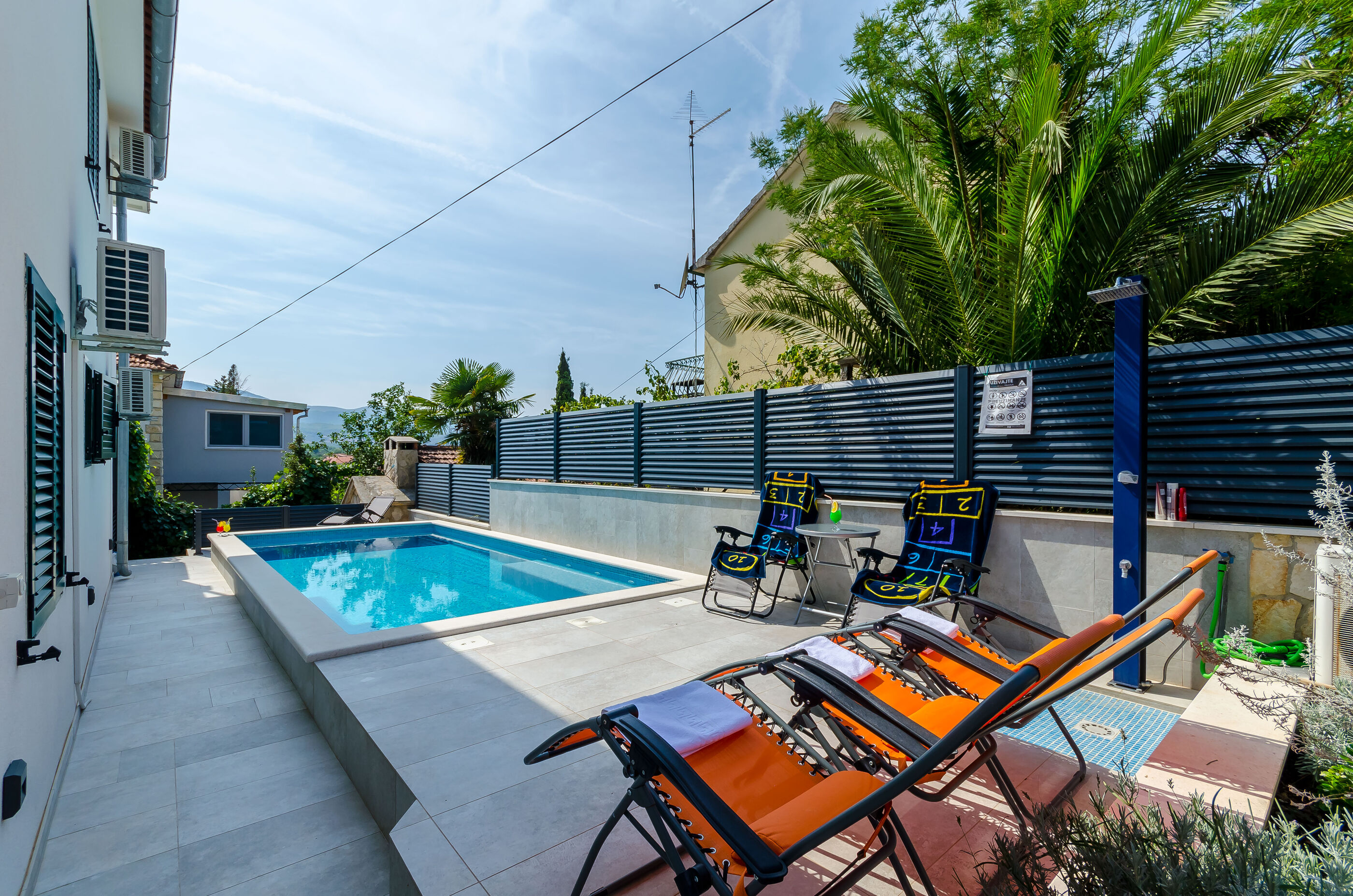 Apartments Pleasures 91051-A1