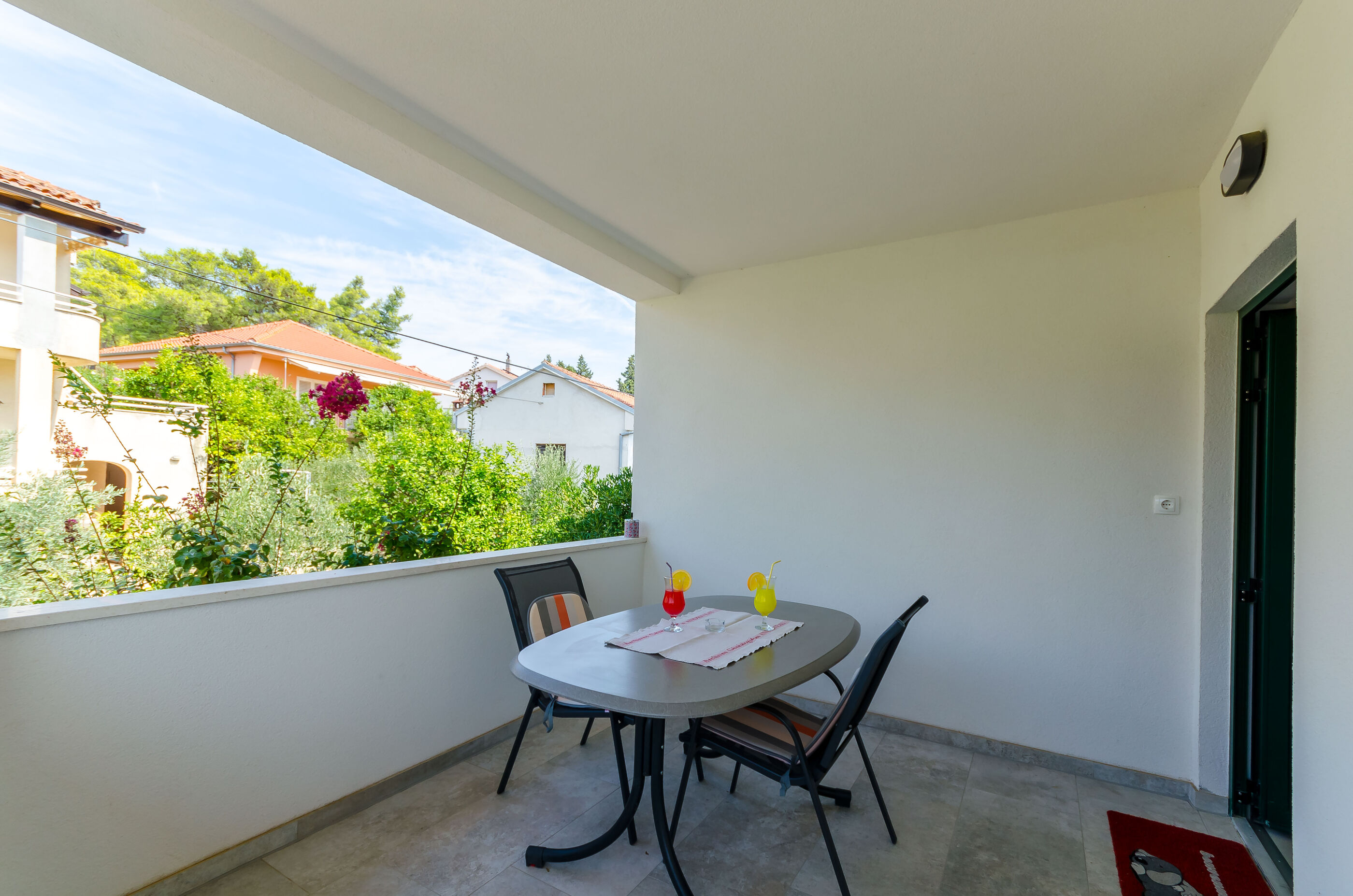 Apartments Pleasures 91051-A2