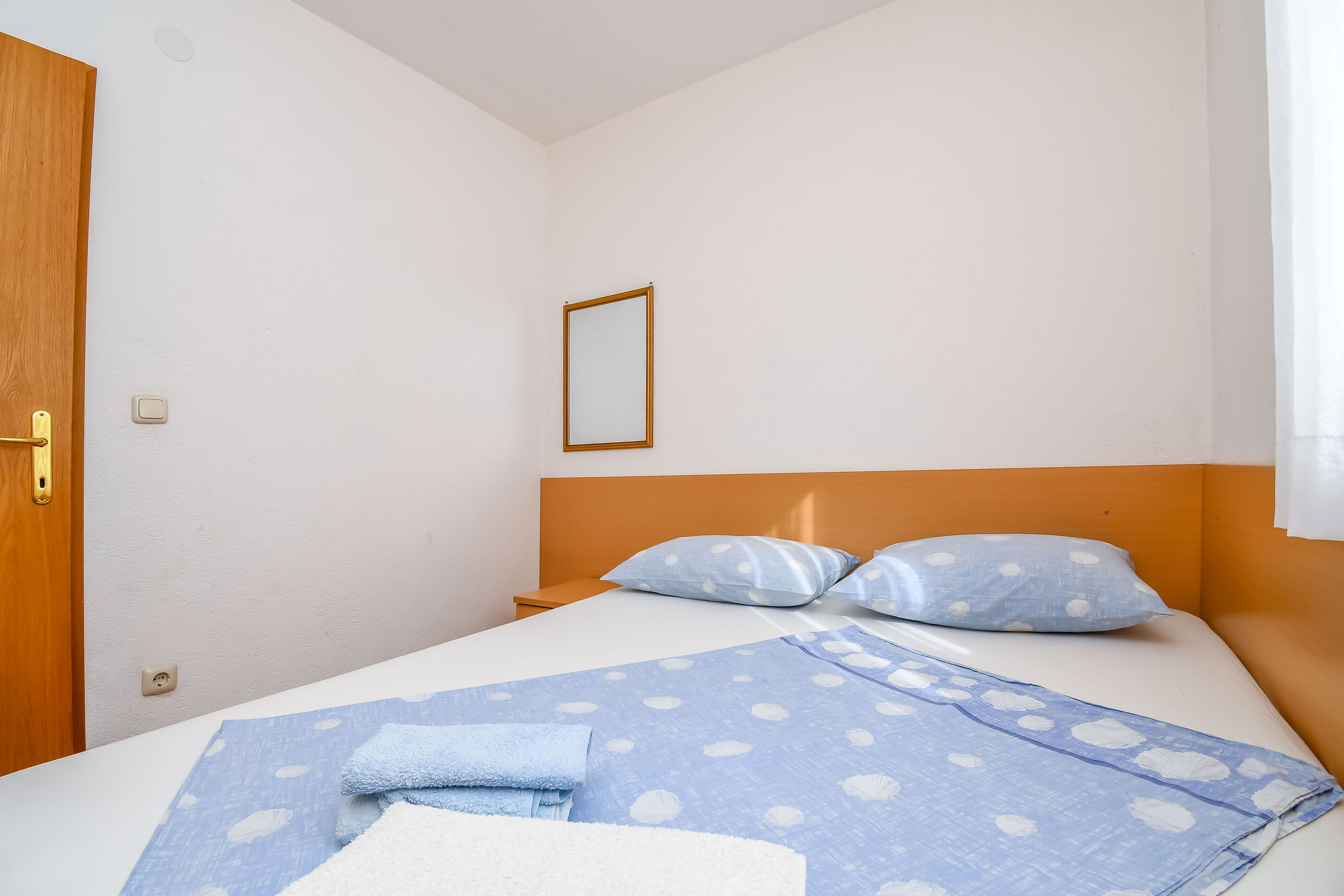 Apartments Jakov 32601-A5