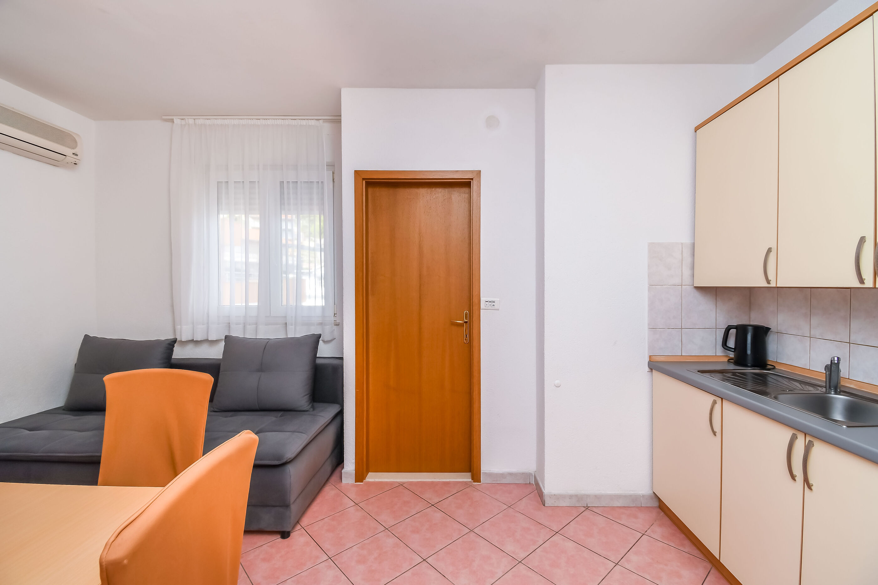 Apartments Jakov 32601-A2