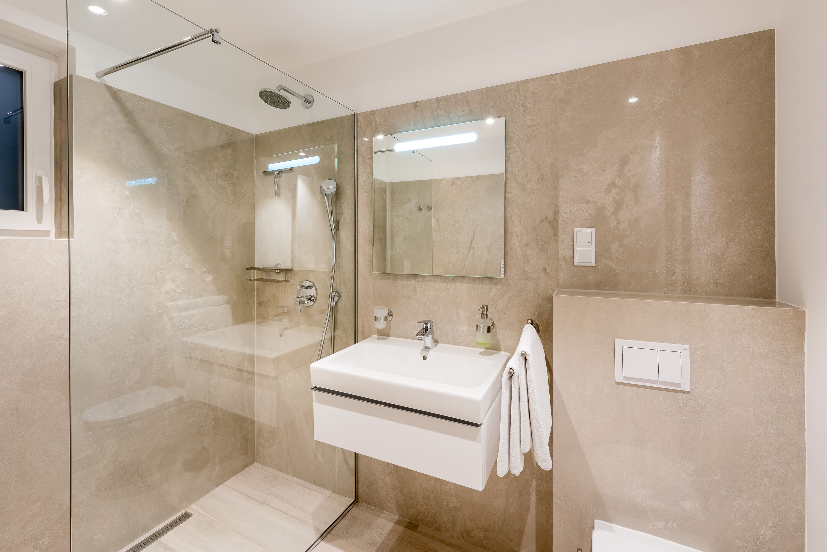 Apartments 01 Promajna 11492-A1