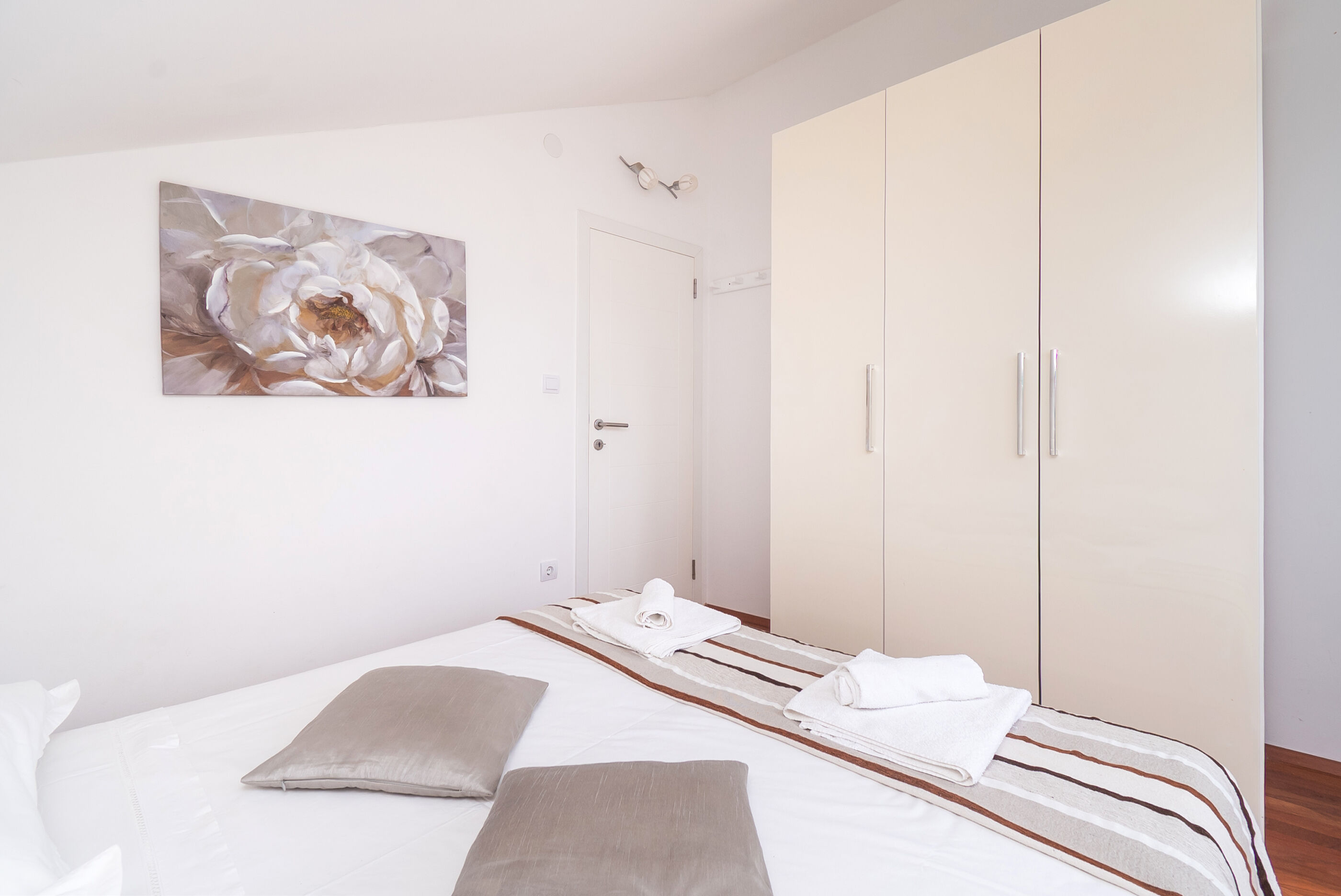 Apartments Sara 114991-A2