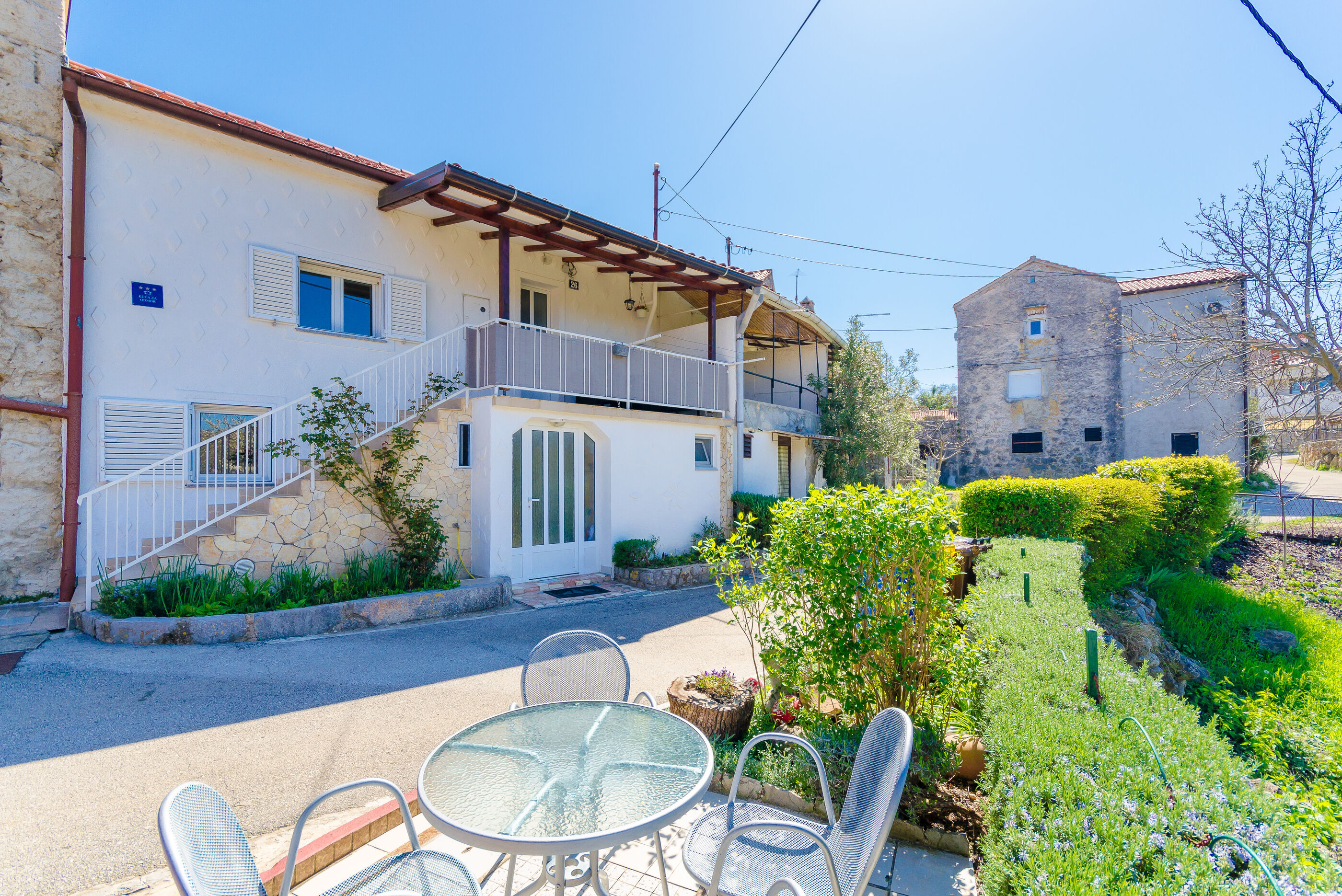 House Ana 110981-K1