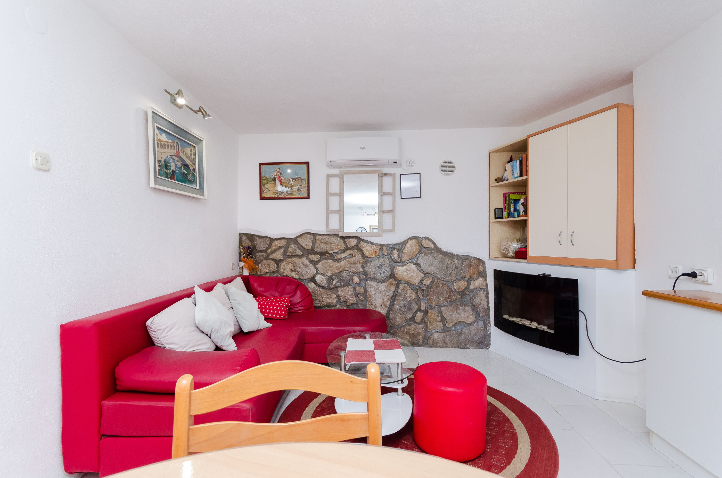House Ana 110981-K1