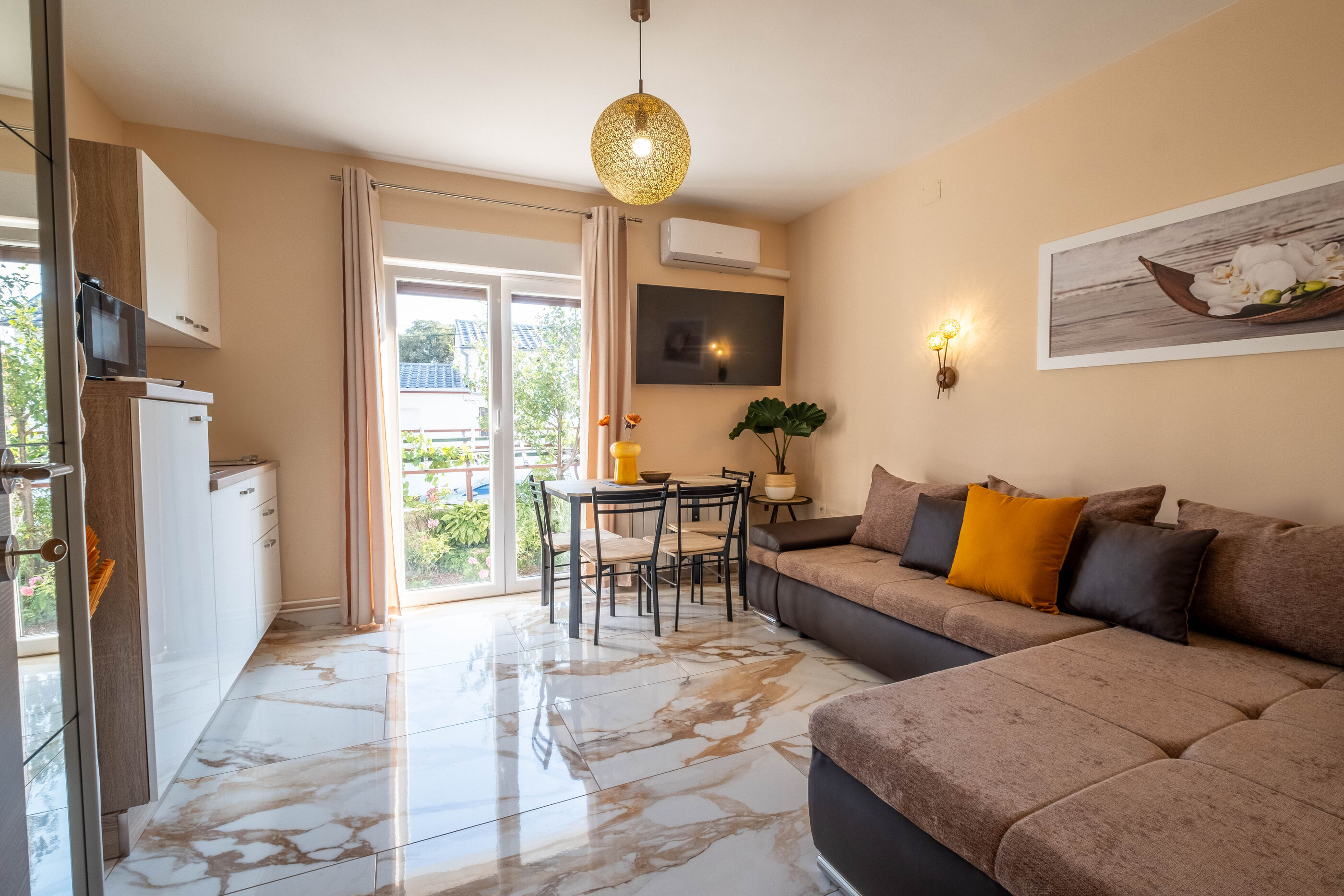 Apartments Relax suites 115052-A1