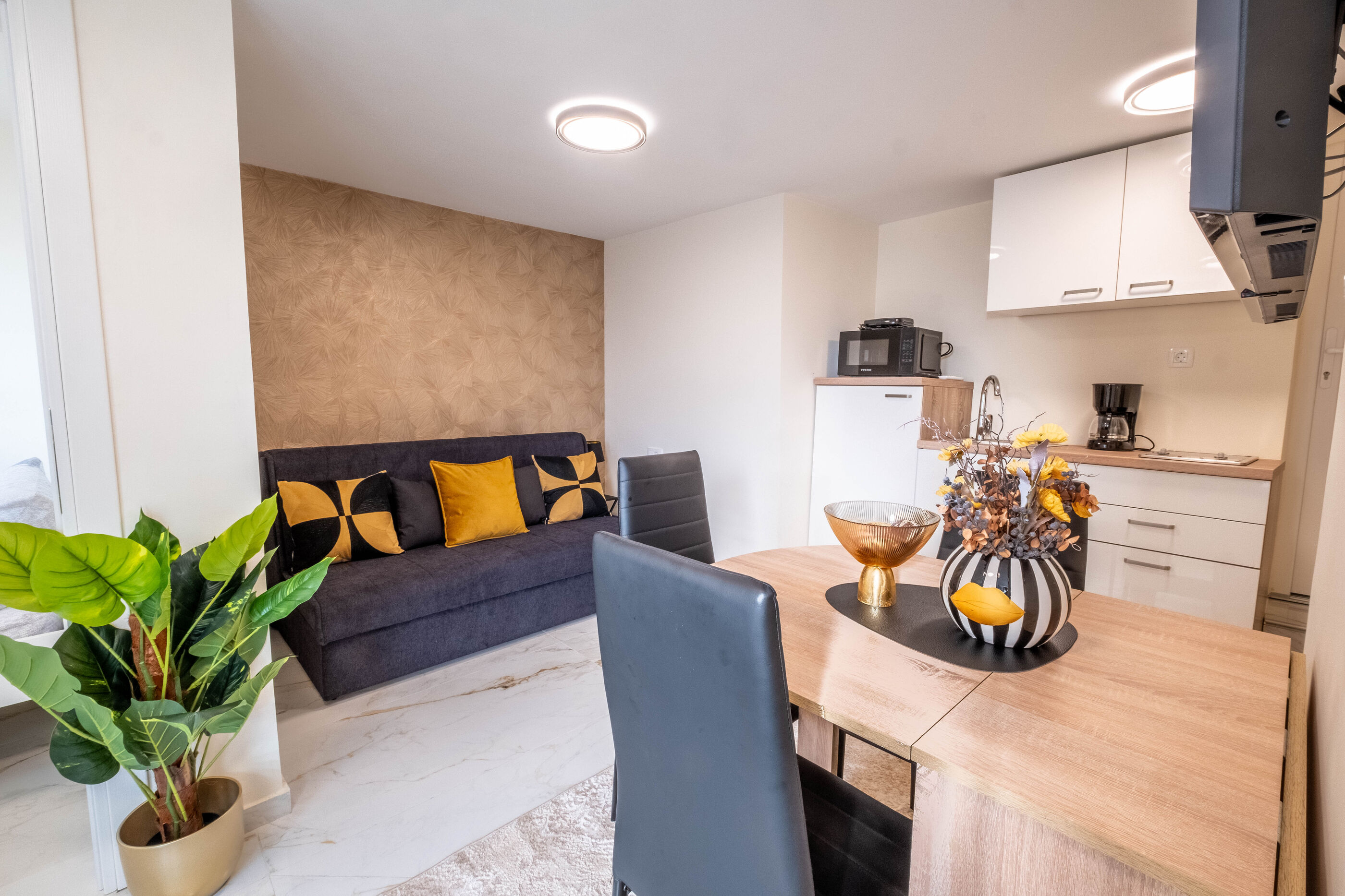 Apartments Relax suites 115052-A2