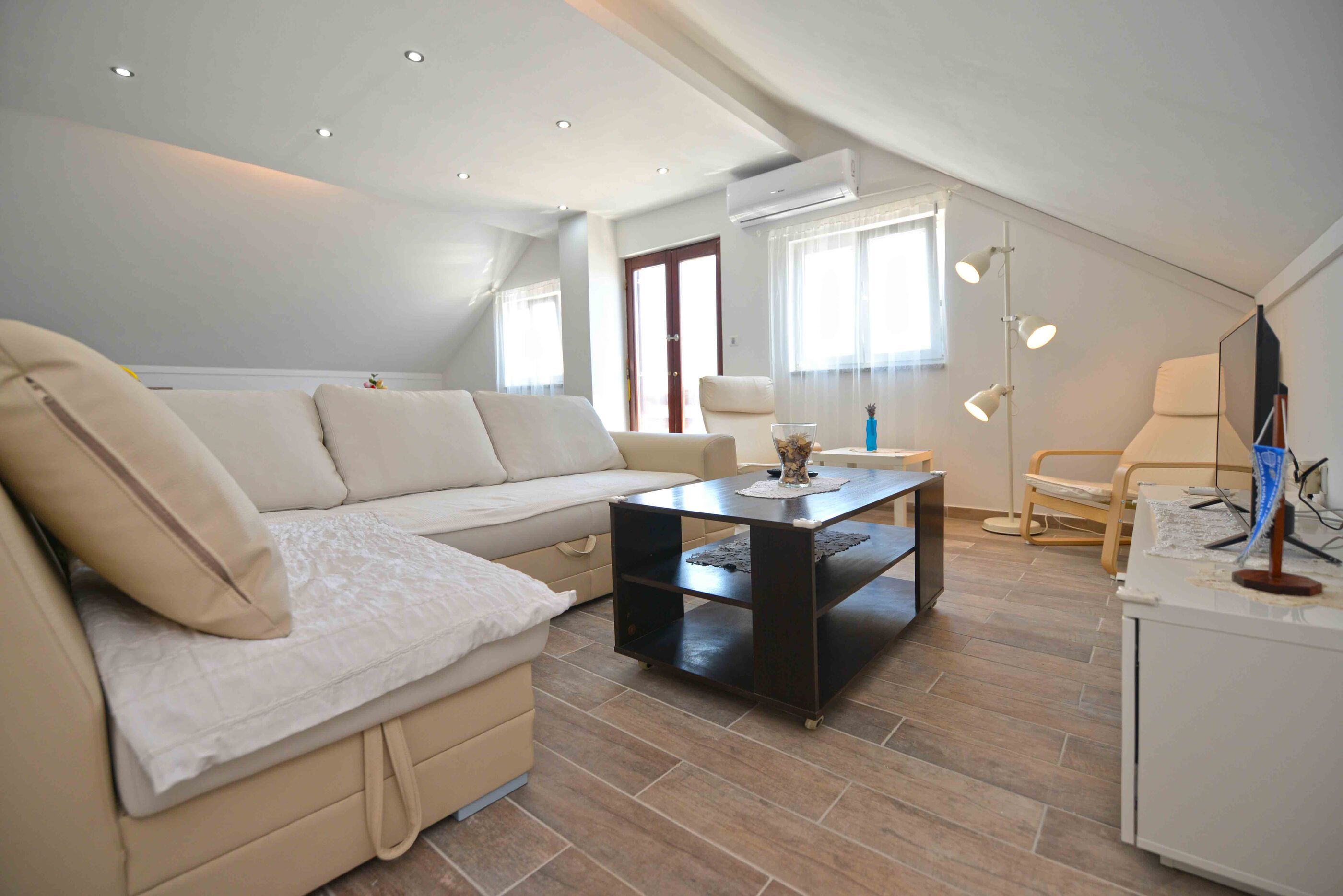 Apartment Mili 10436-A3