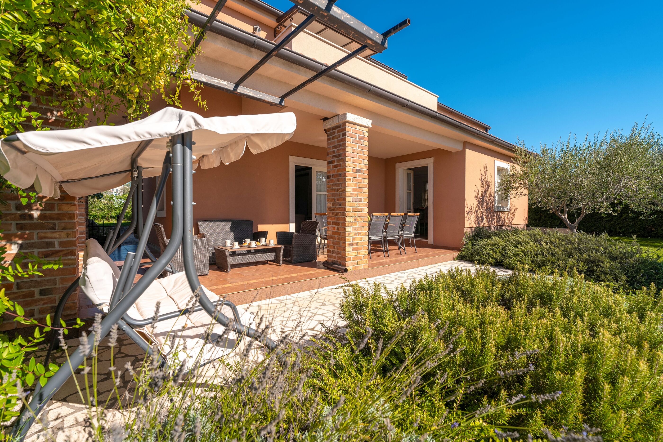 House Casa Clara 91304-K1