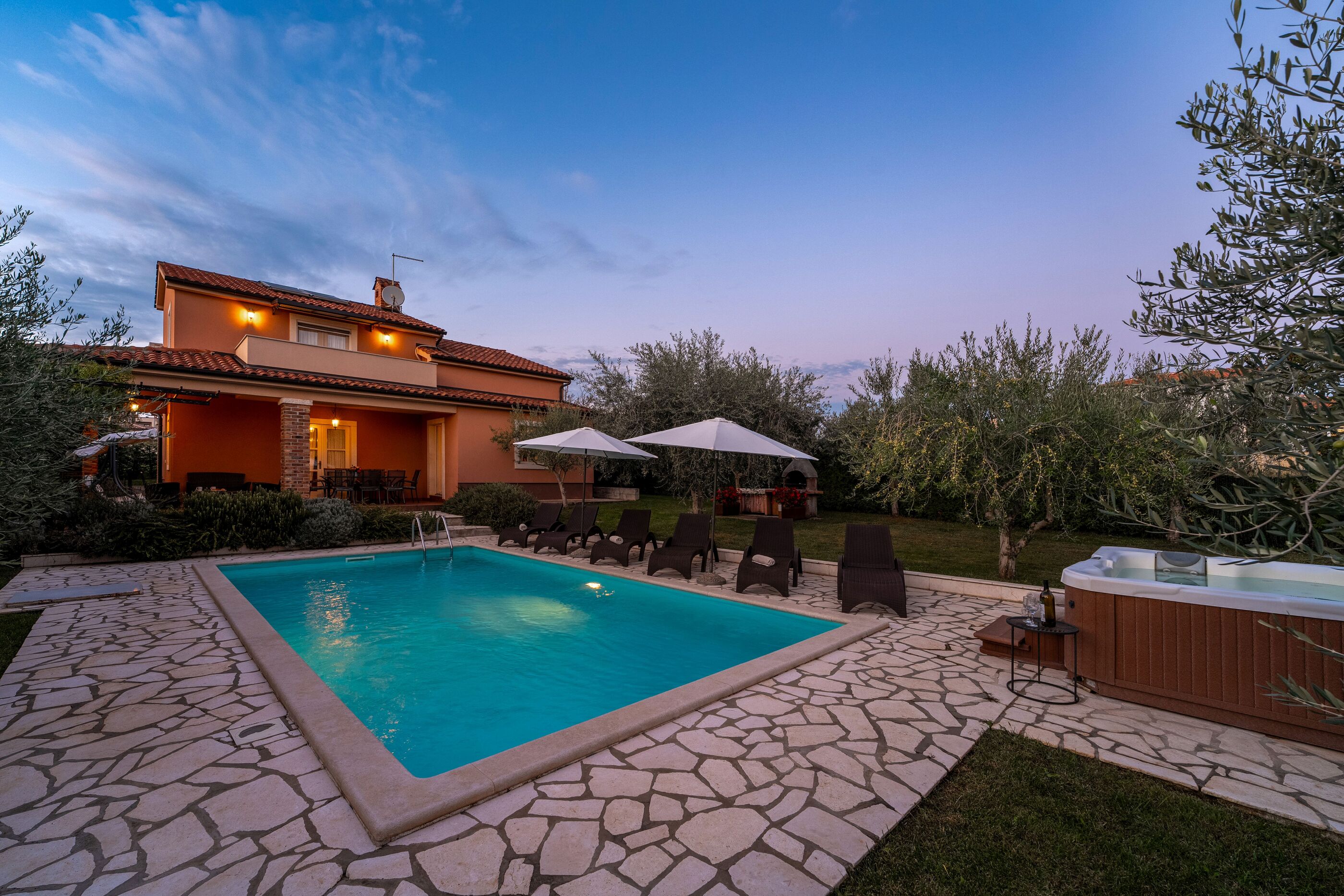 House Casa Clara 91304-K1