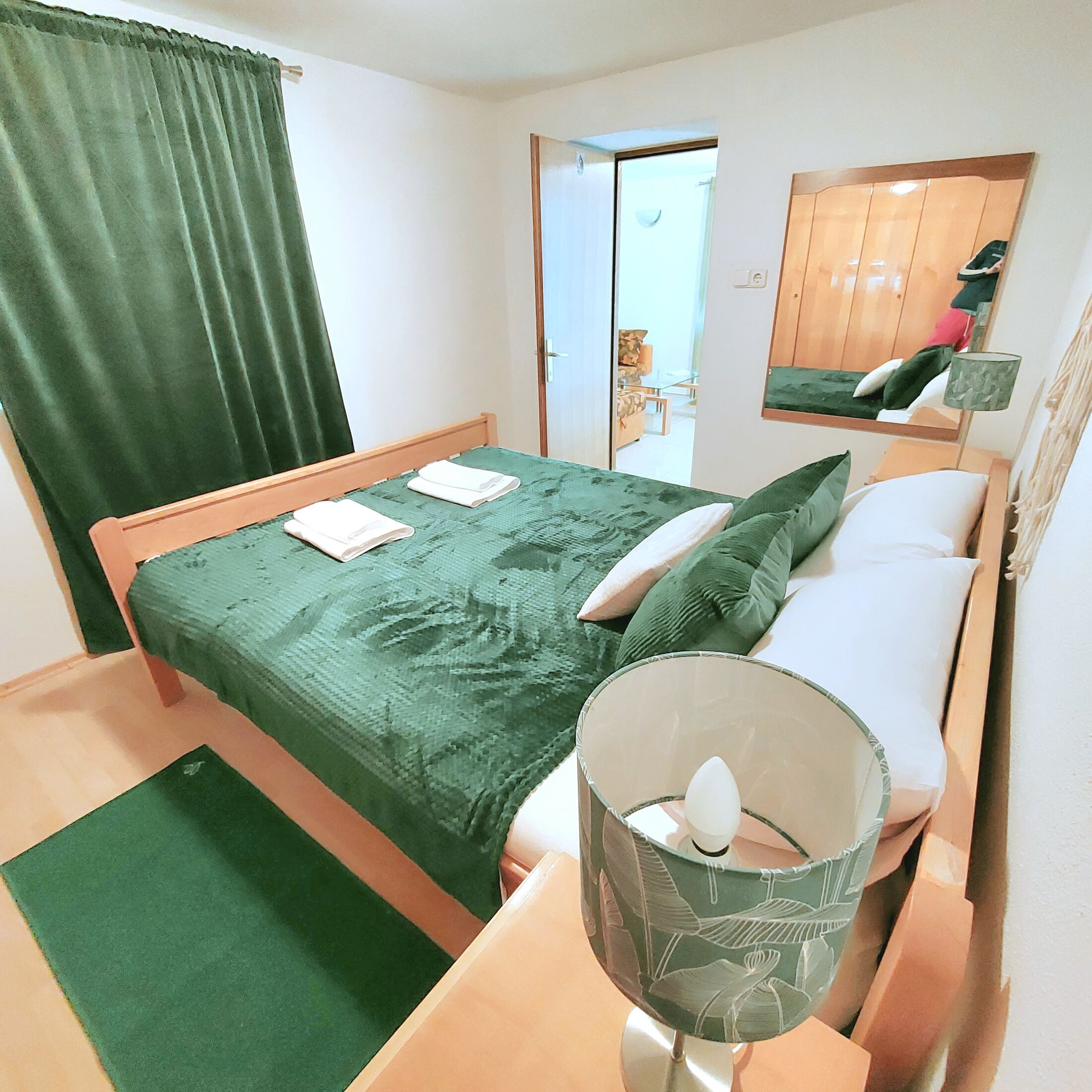 Apartments Niko 110061-A1