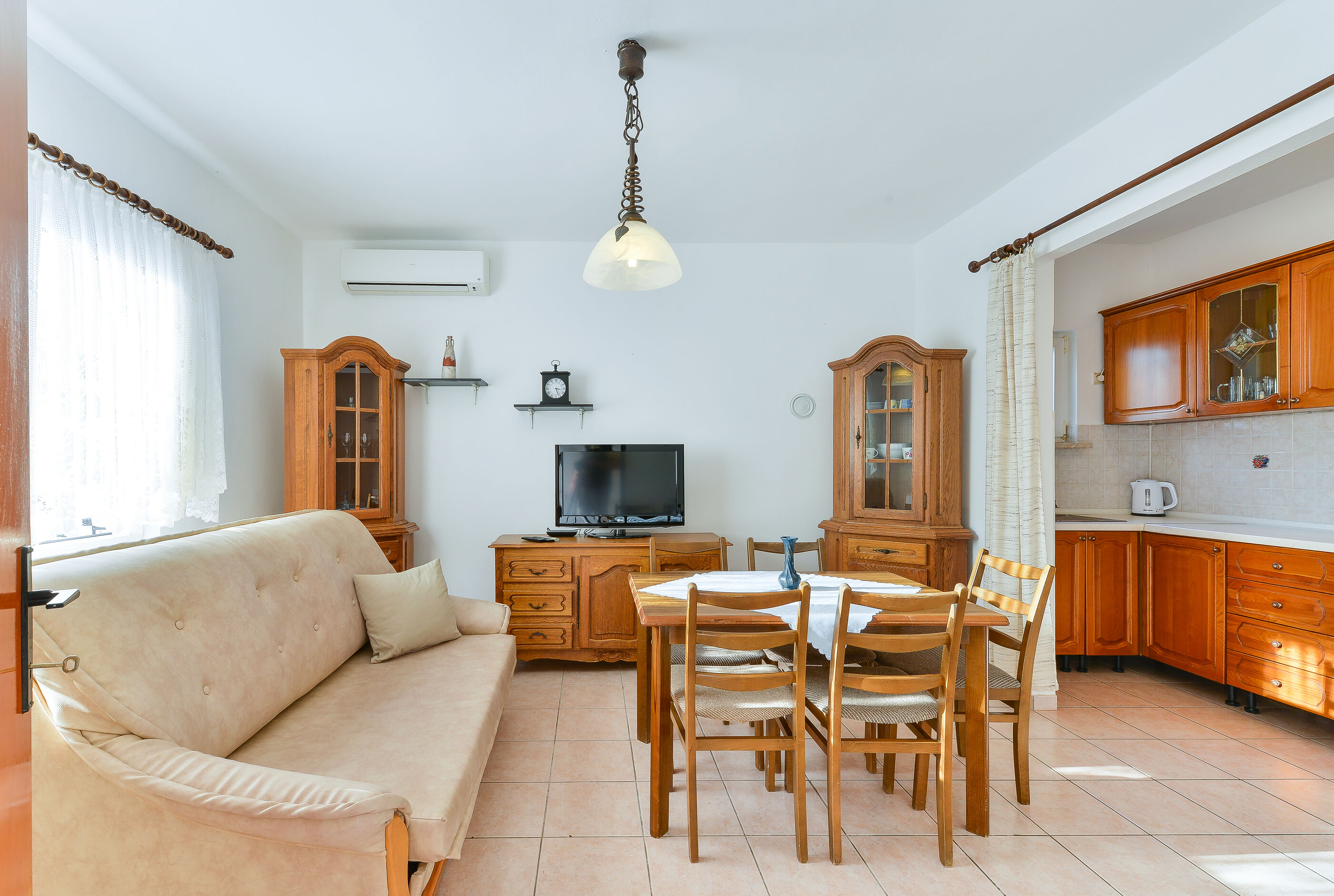 Apartment Basic Mario 11485-A1