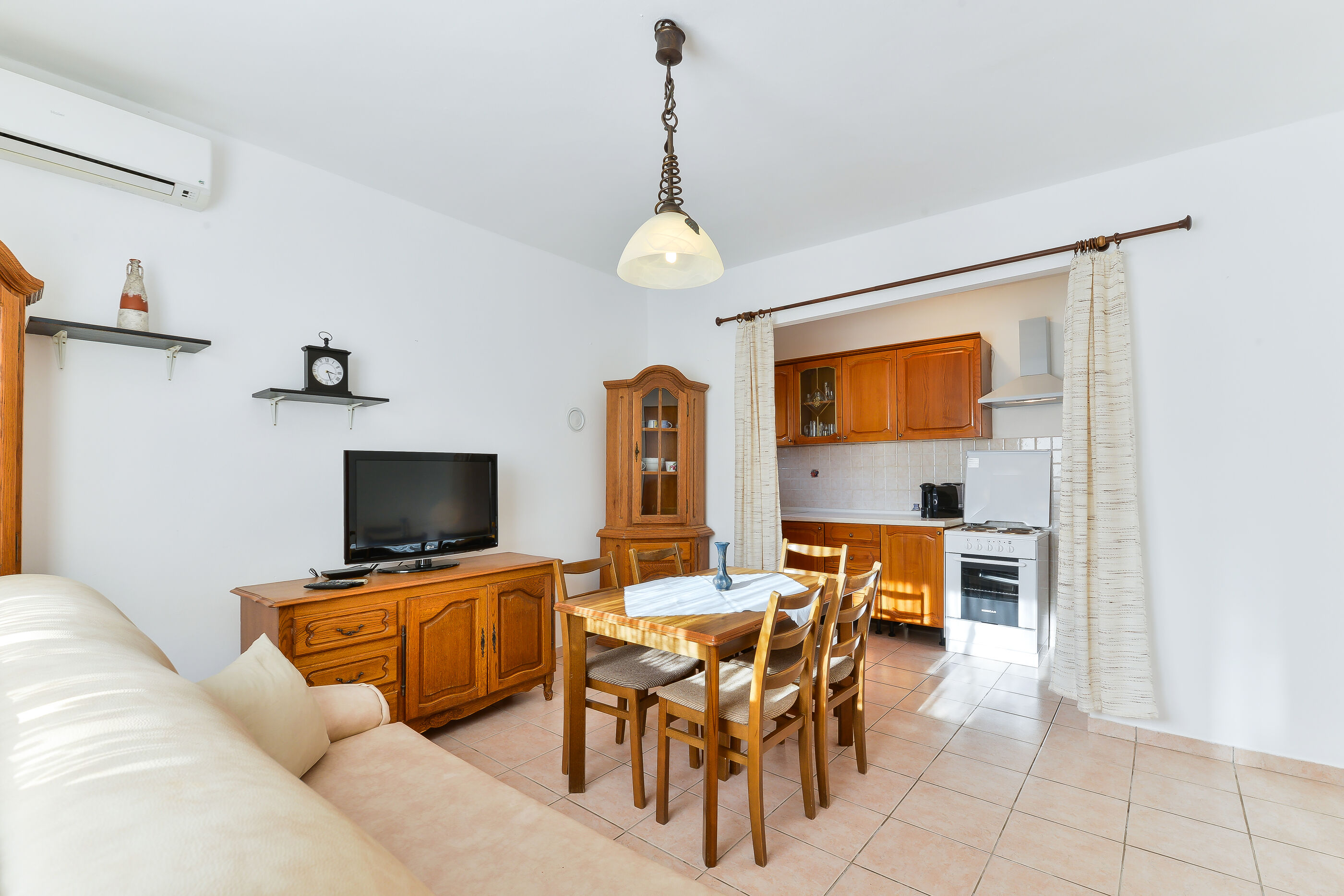 Apartment Basic Mario 11485-A1