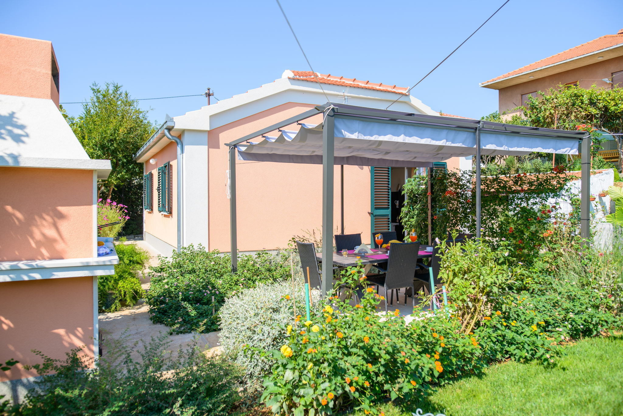 House Mirjana 108301-K1