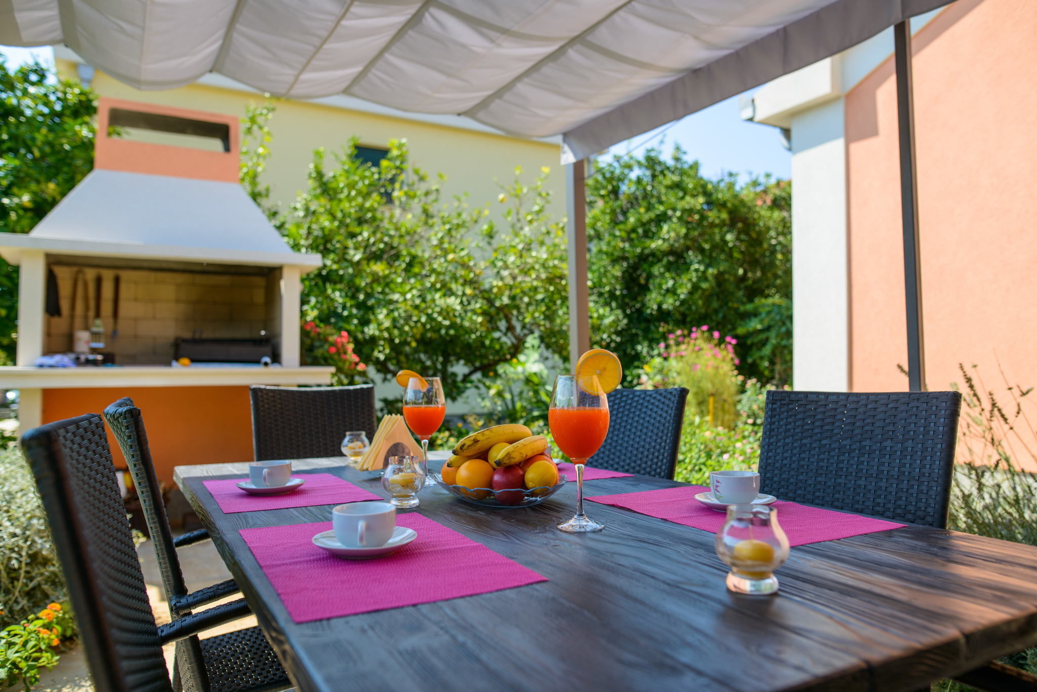 House Mirjana 108301-K1
