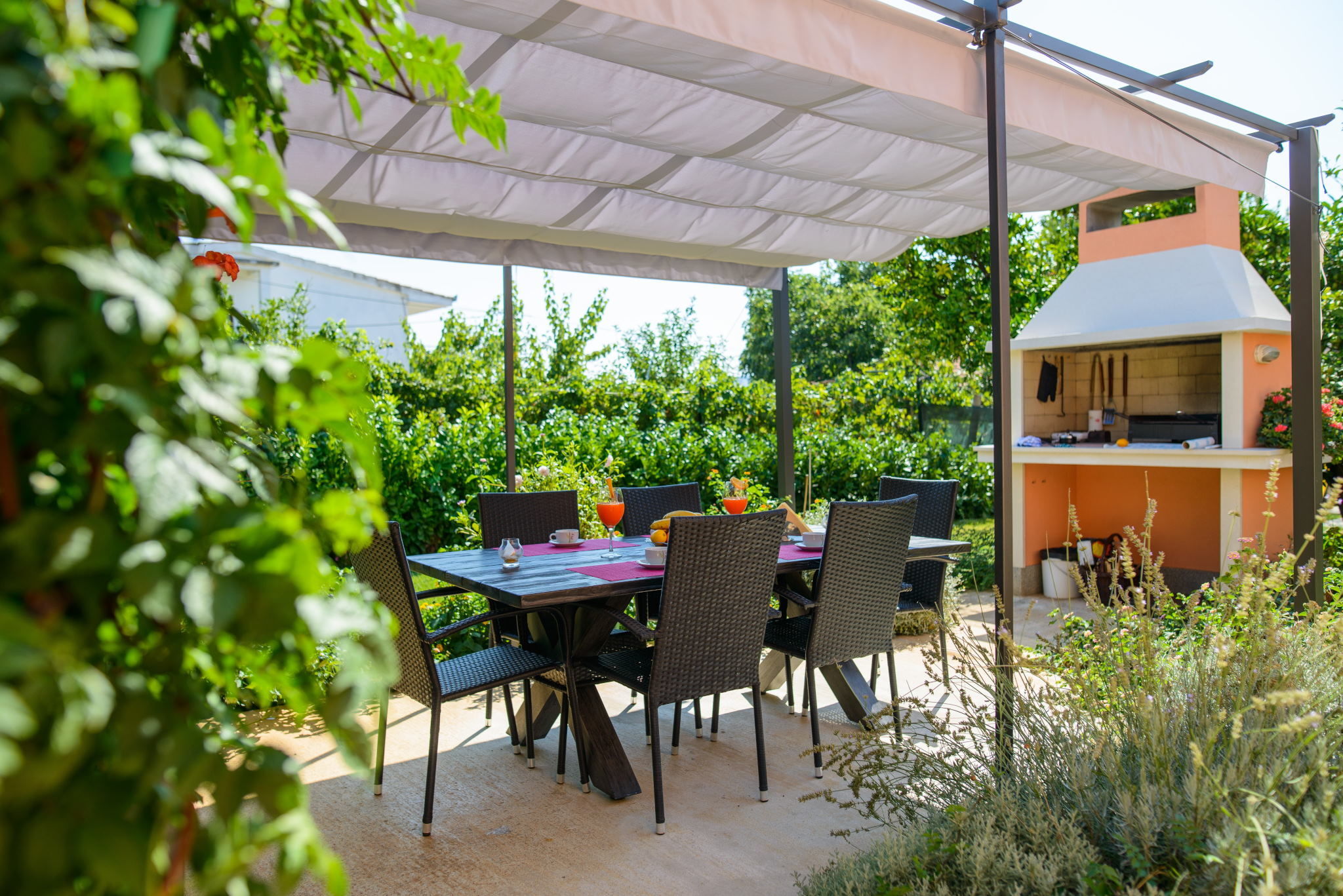 House Mirjana 108301-K1