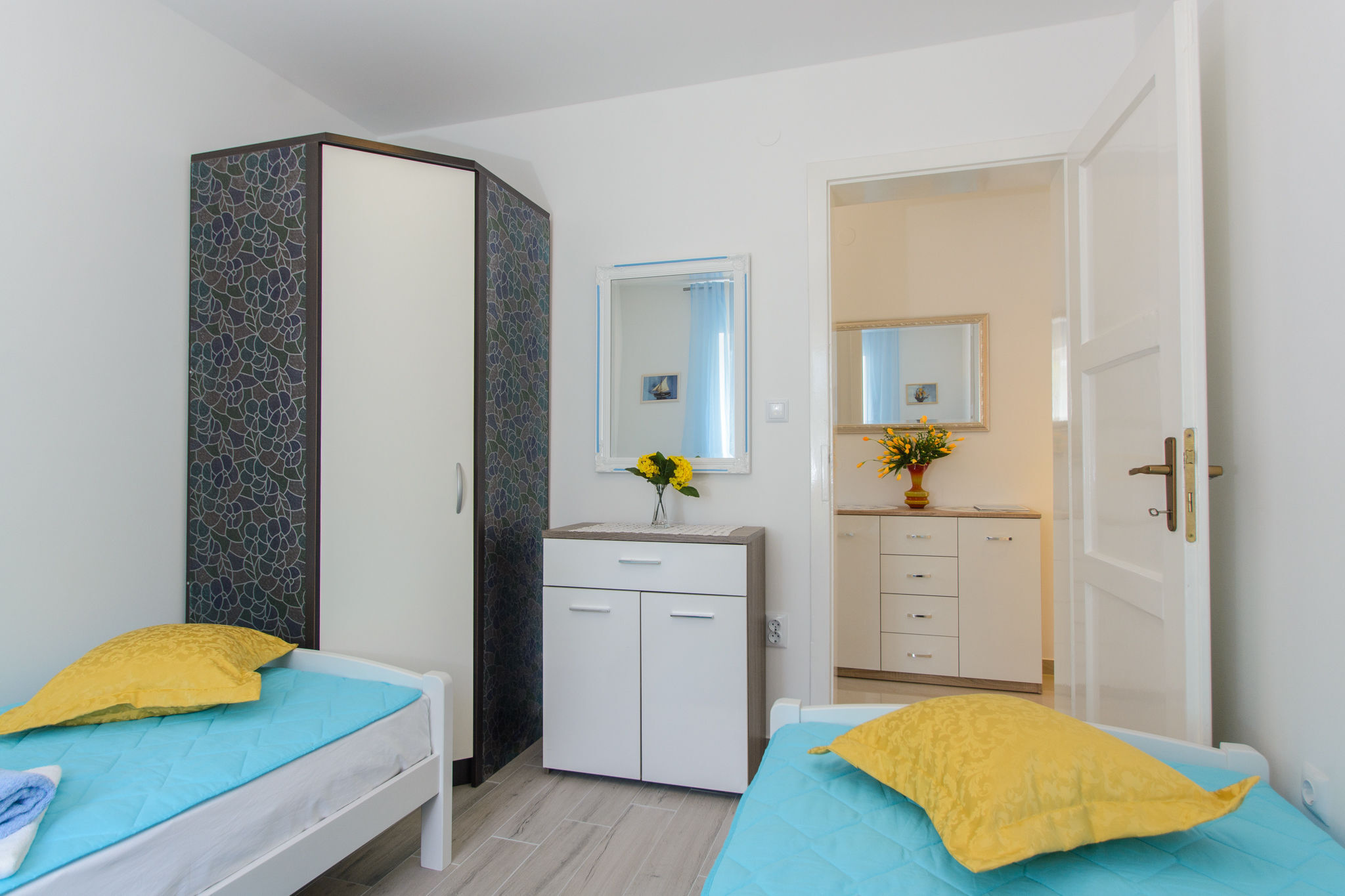 House Mirjana 108301-K1