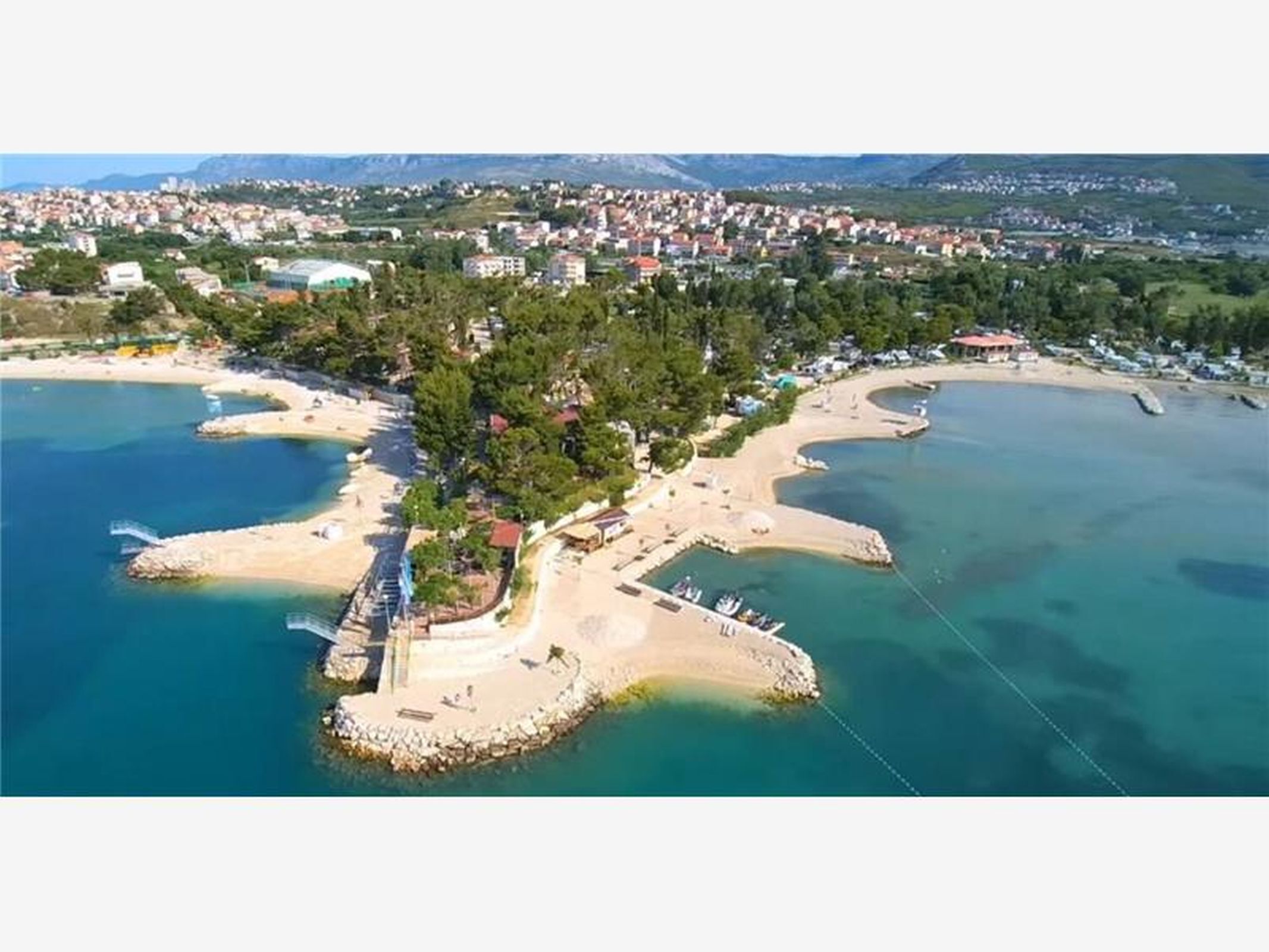 Photo of House River