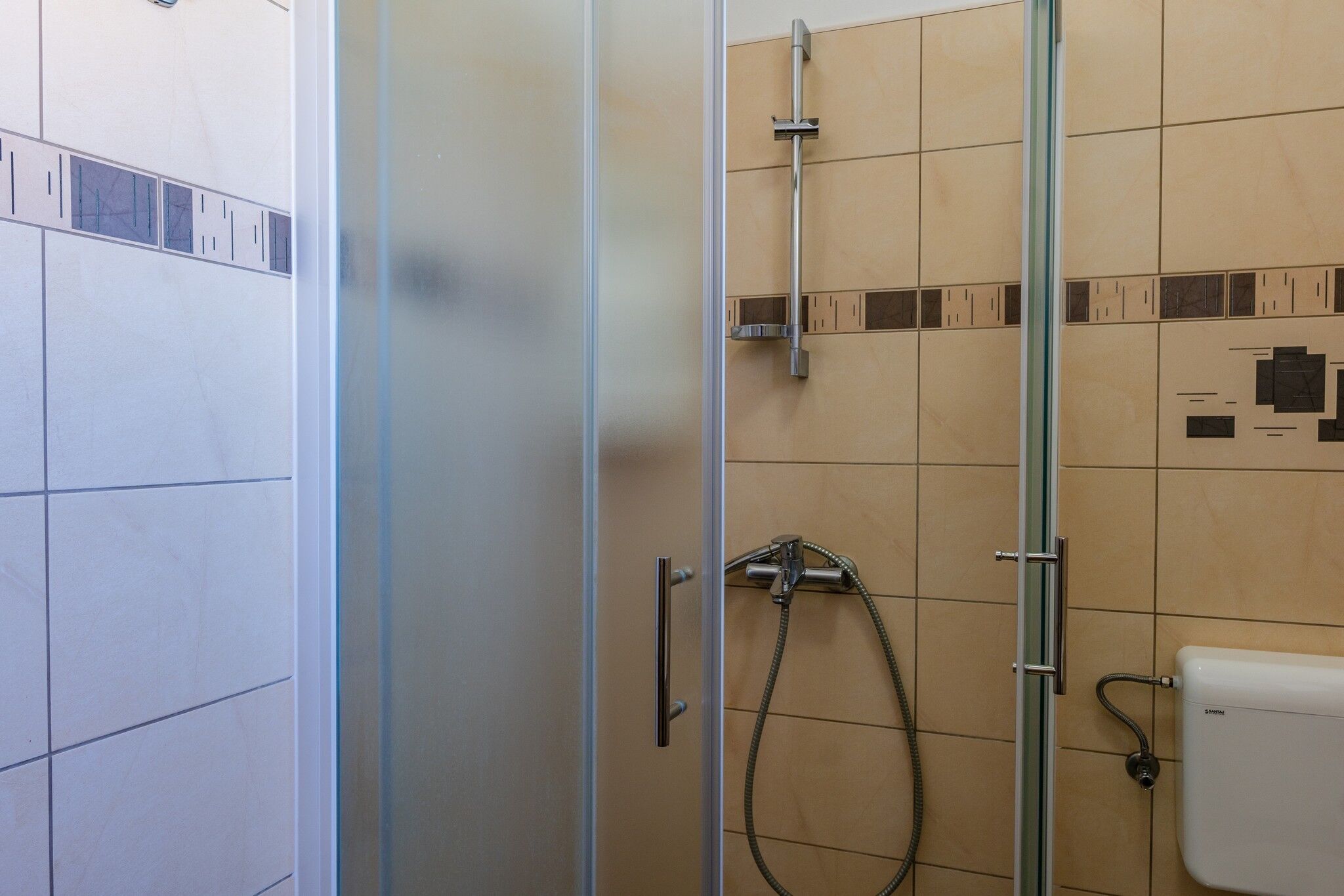 Apartments Krslovic 97249-A2