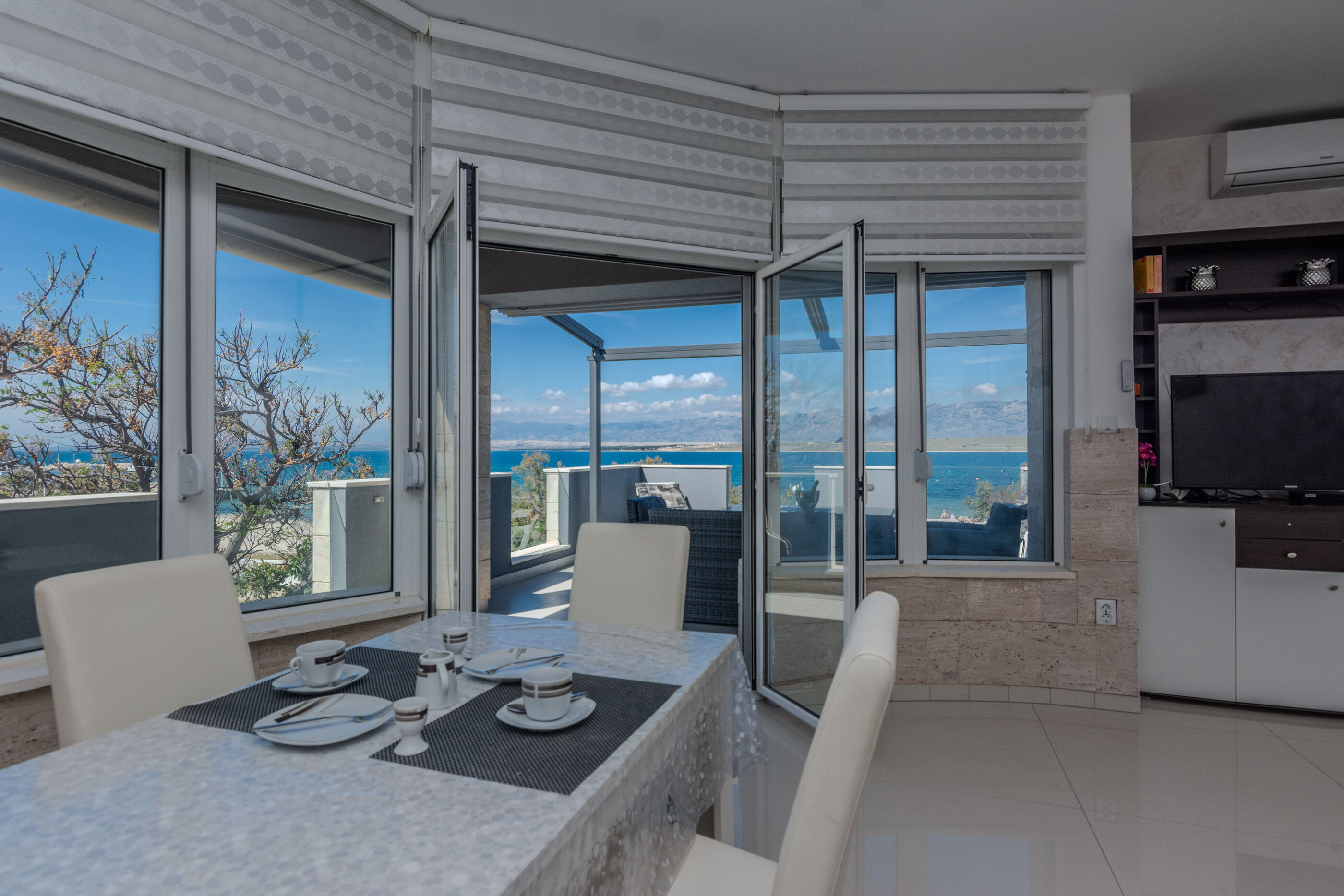 Apartments Mavracic 36433-A1