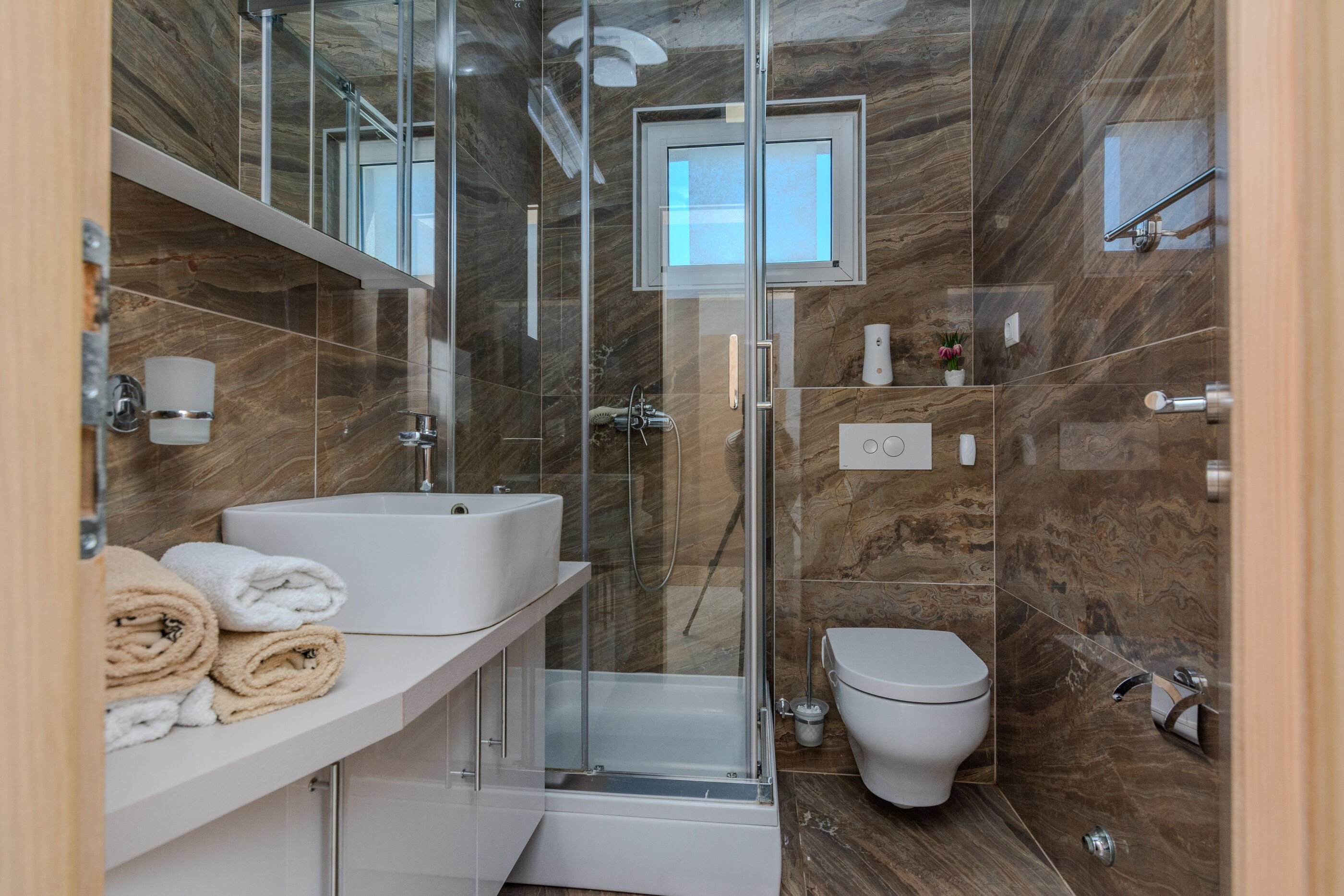 Apartments Mavracic 36433-A1