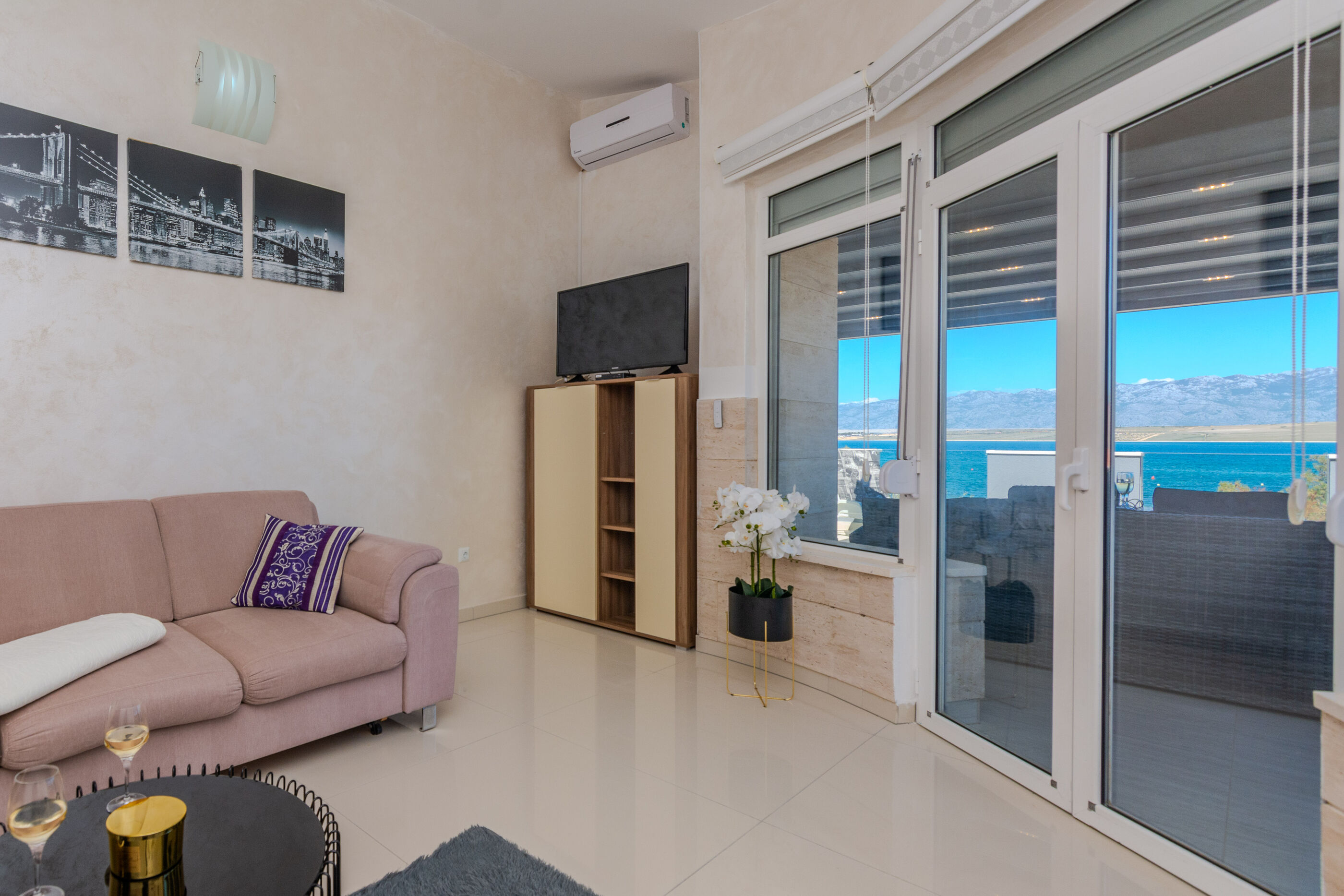 Apartments Mavracic 36433-A2